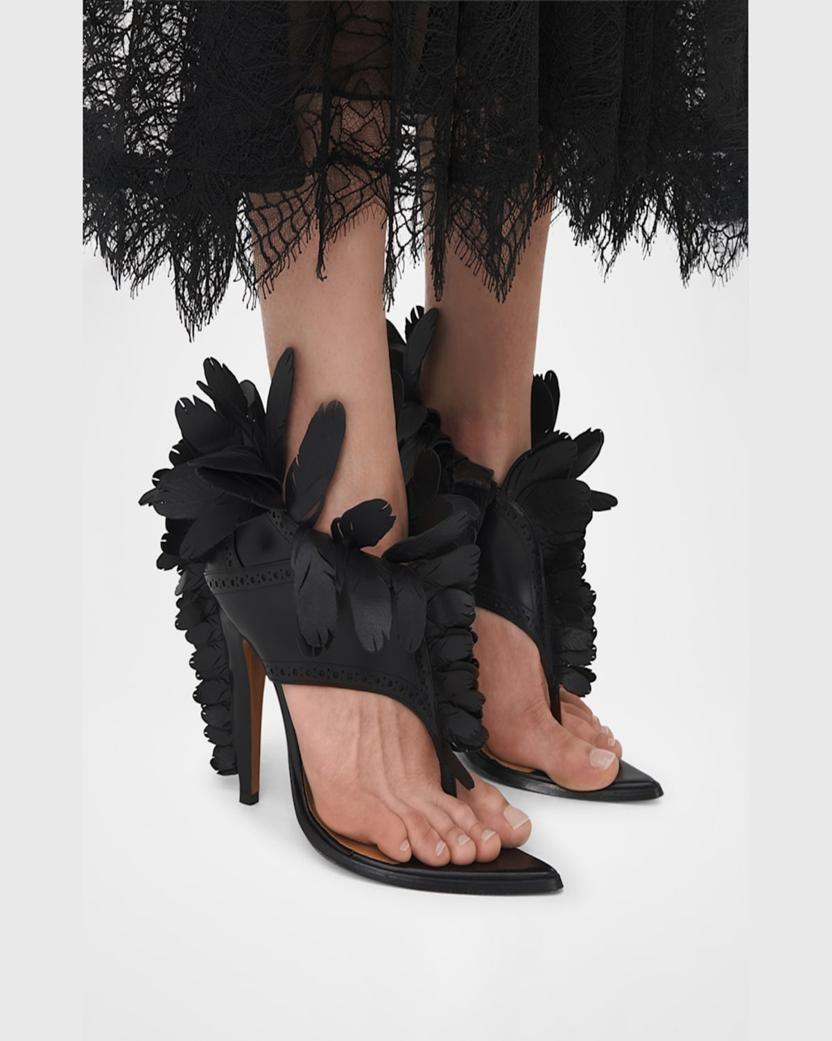 Alexander Mcqueen Leather Feather Thong Sandals In Black