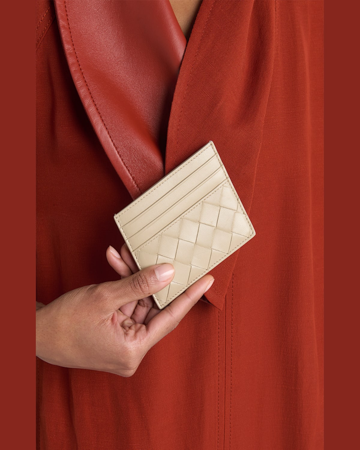 Bottega Veneta Intrecciato Leather Card Holder In Ecru Glacier