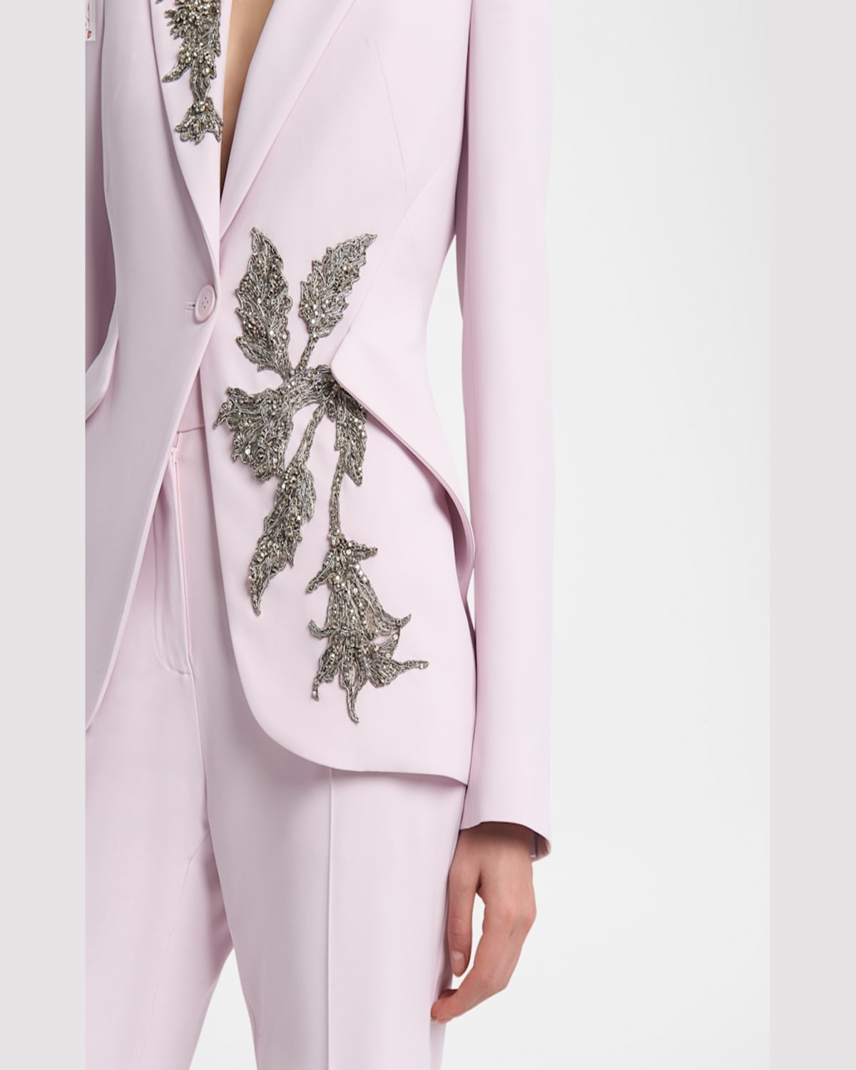Alexander Mcqueen Floral Crystal One-button Crepe Blazer In Mauve