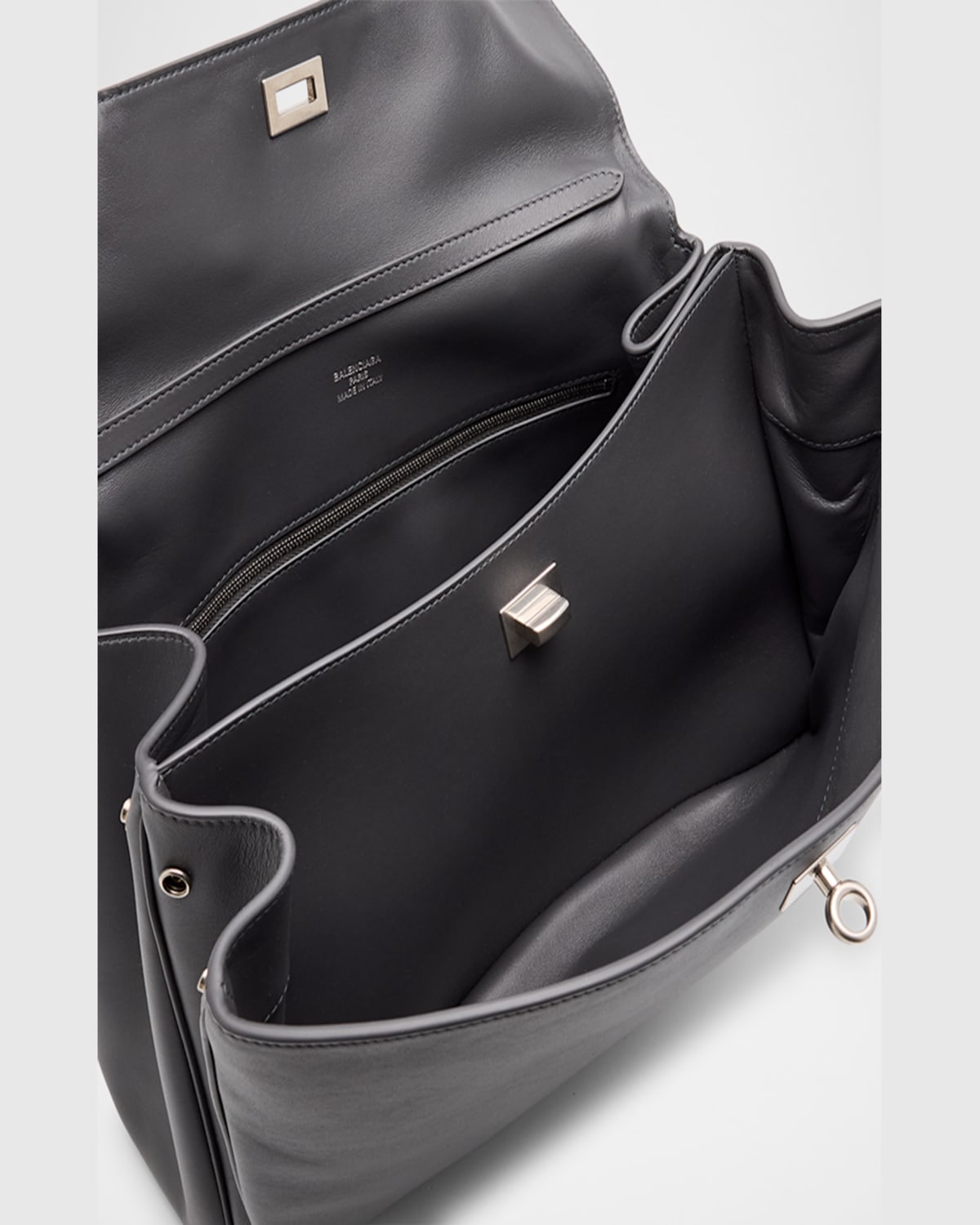 Balenciaga Rodeo Medium Leather Shoulder Bag In Grey