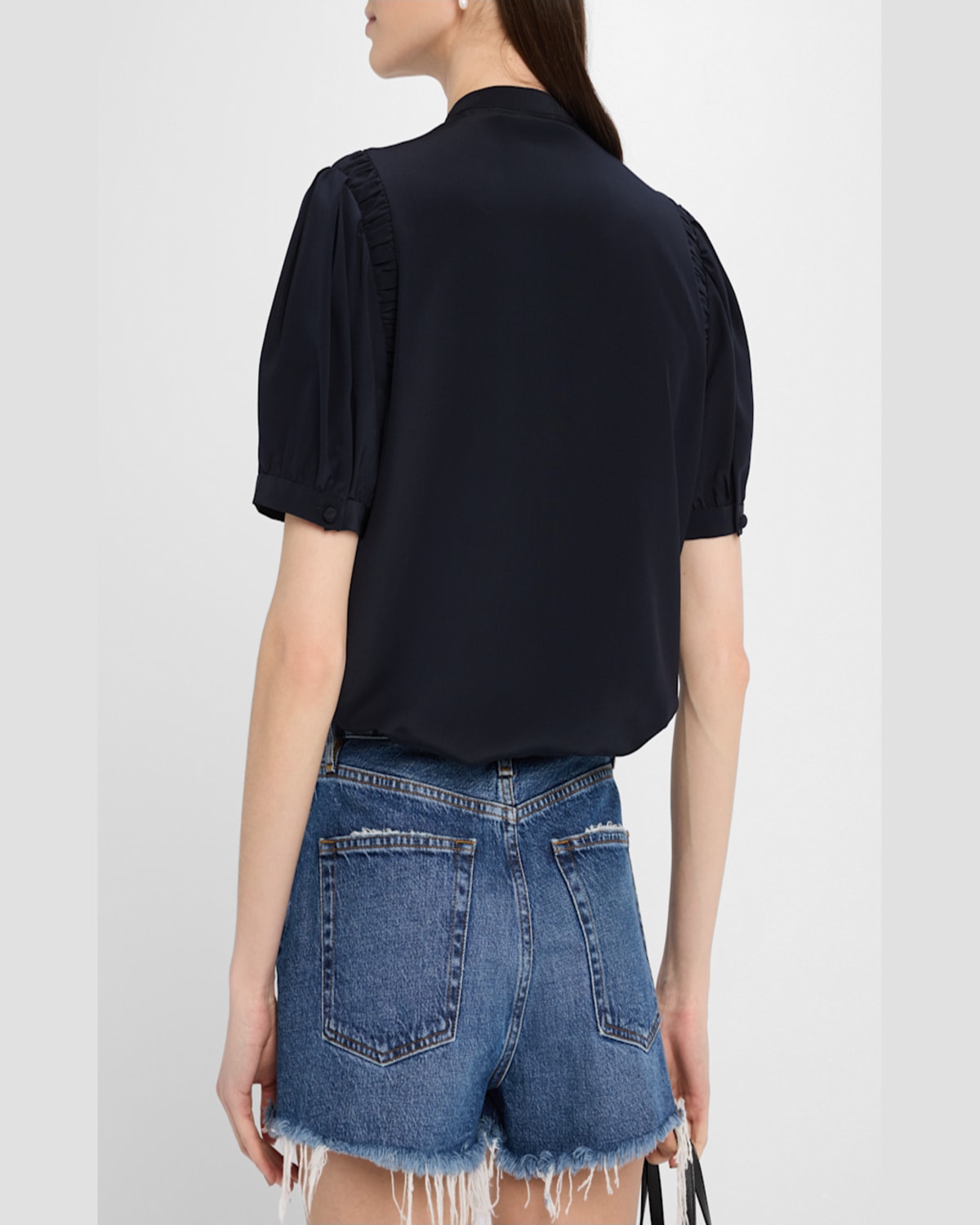 Frame The Silk Gathered Short Sleeve Button-up Shirt In Navy