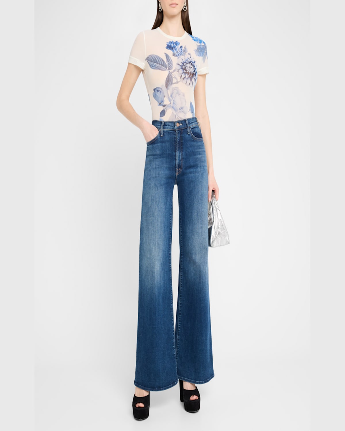 Alice And Olivia Tess Crewneck Tee In Affection Small
