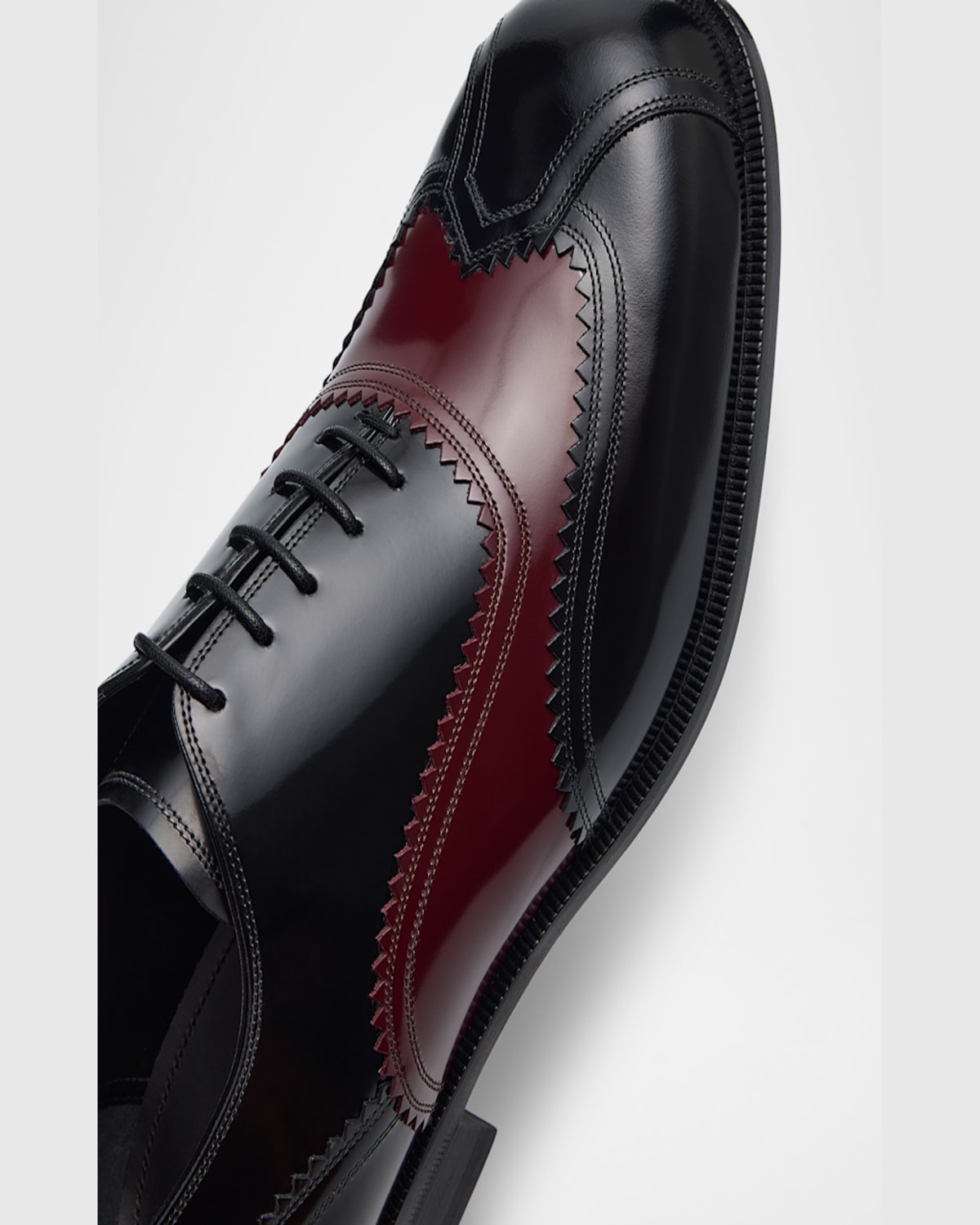 Bally Men's Steel Two-tone Wingtip Derby Shoes In Blk/bitterchocolate