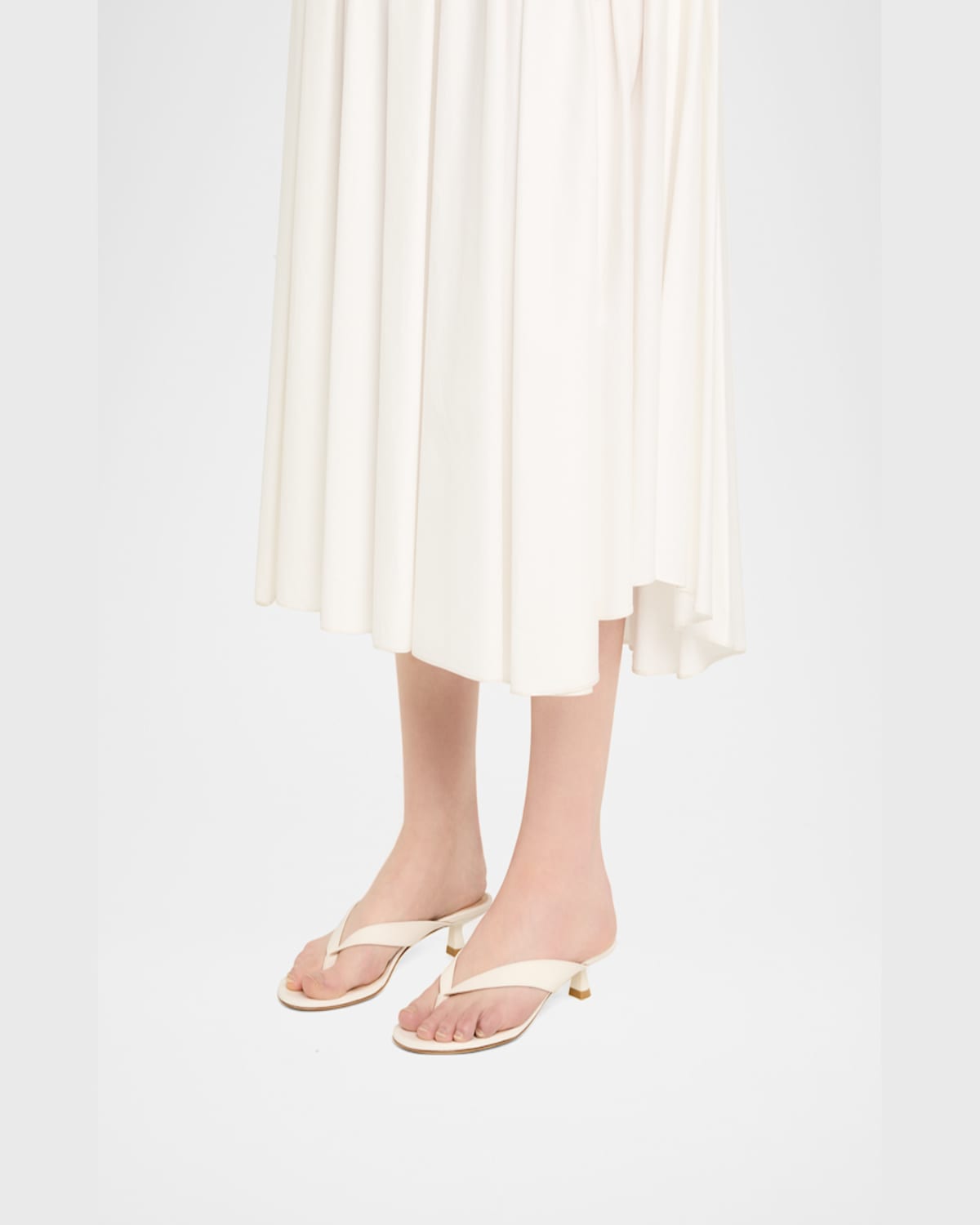 Stuart Weitzman Rio Leather Kitten-heel Thong Sandals