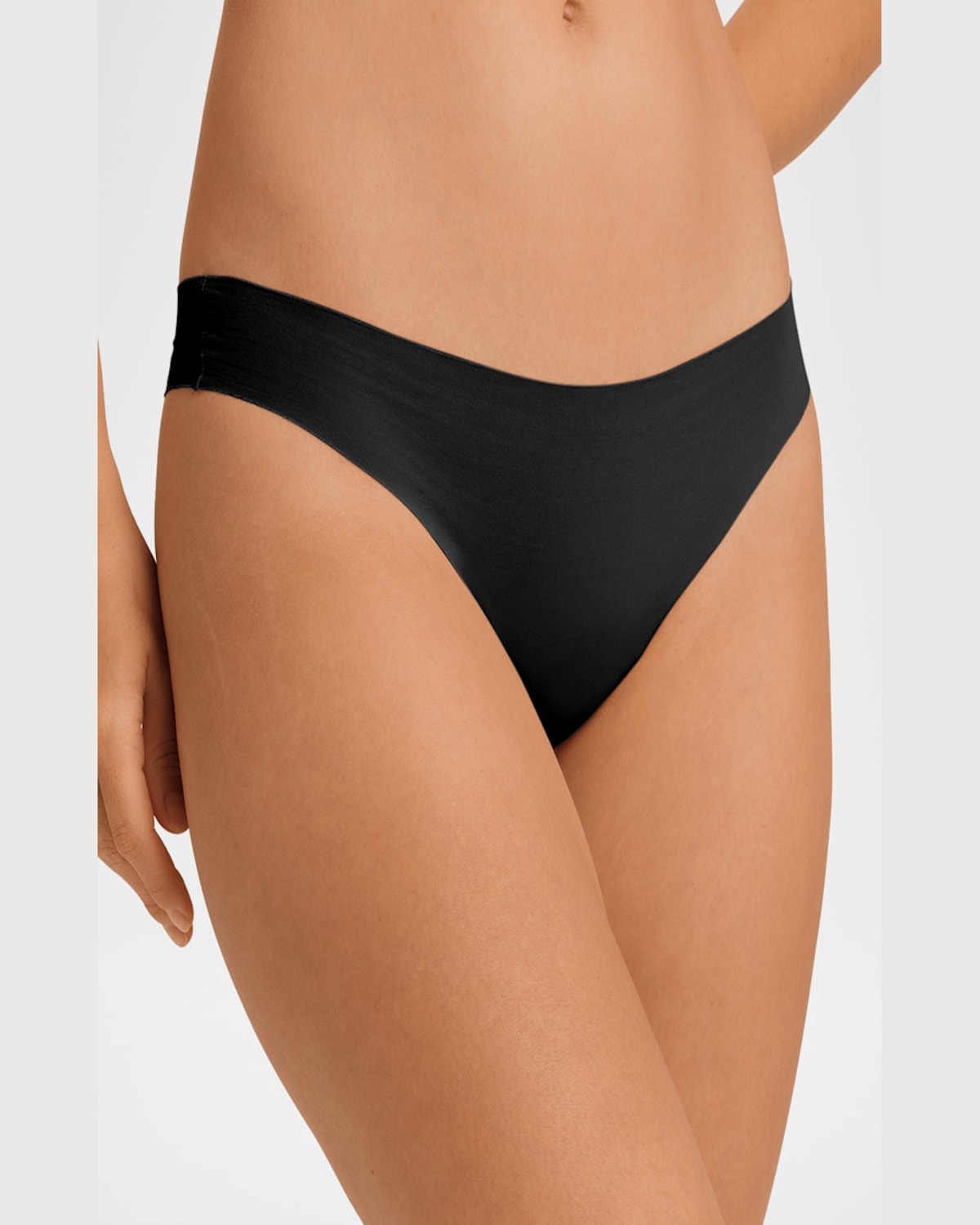 HANRO INVISIBLE COTTON LOW-RISE THONG 