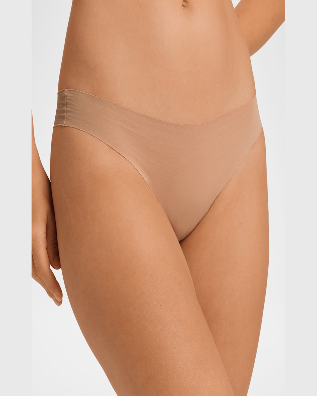 Hanro Invisible Cotton Thong Underwear In Beige