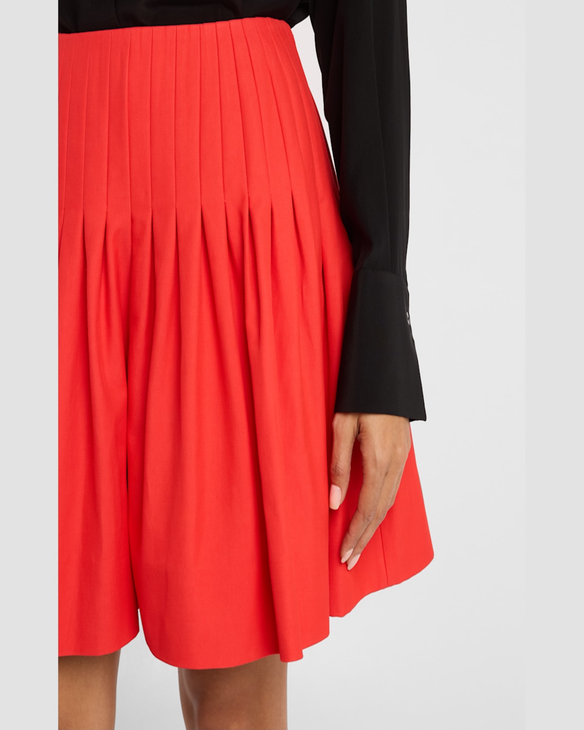 Amir Taghi Willow Pleated Flare Shorts In Bright Red