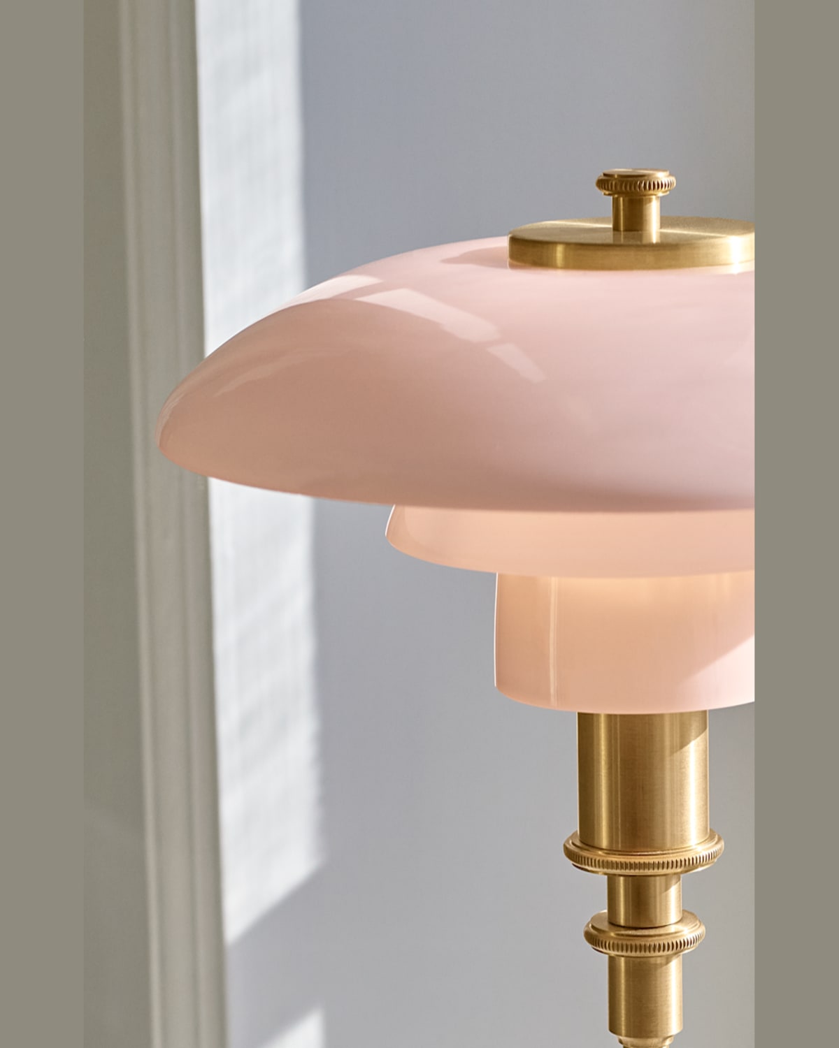Louis Poulsen Ph 2/1 Table Lamp In Pale Rose