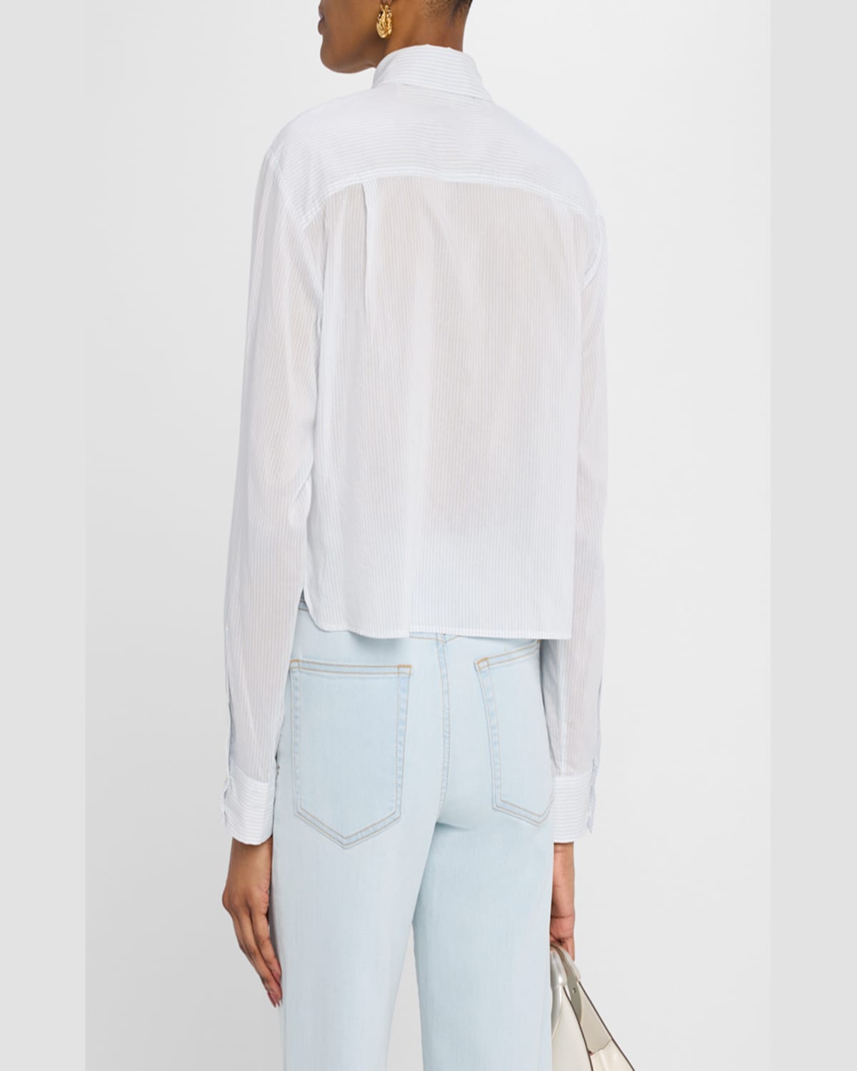 Frame The Curved Hem Shirt In Light Chambray Multi