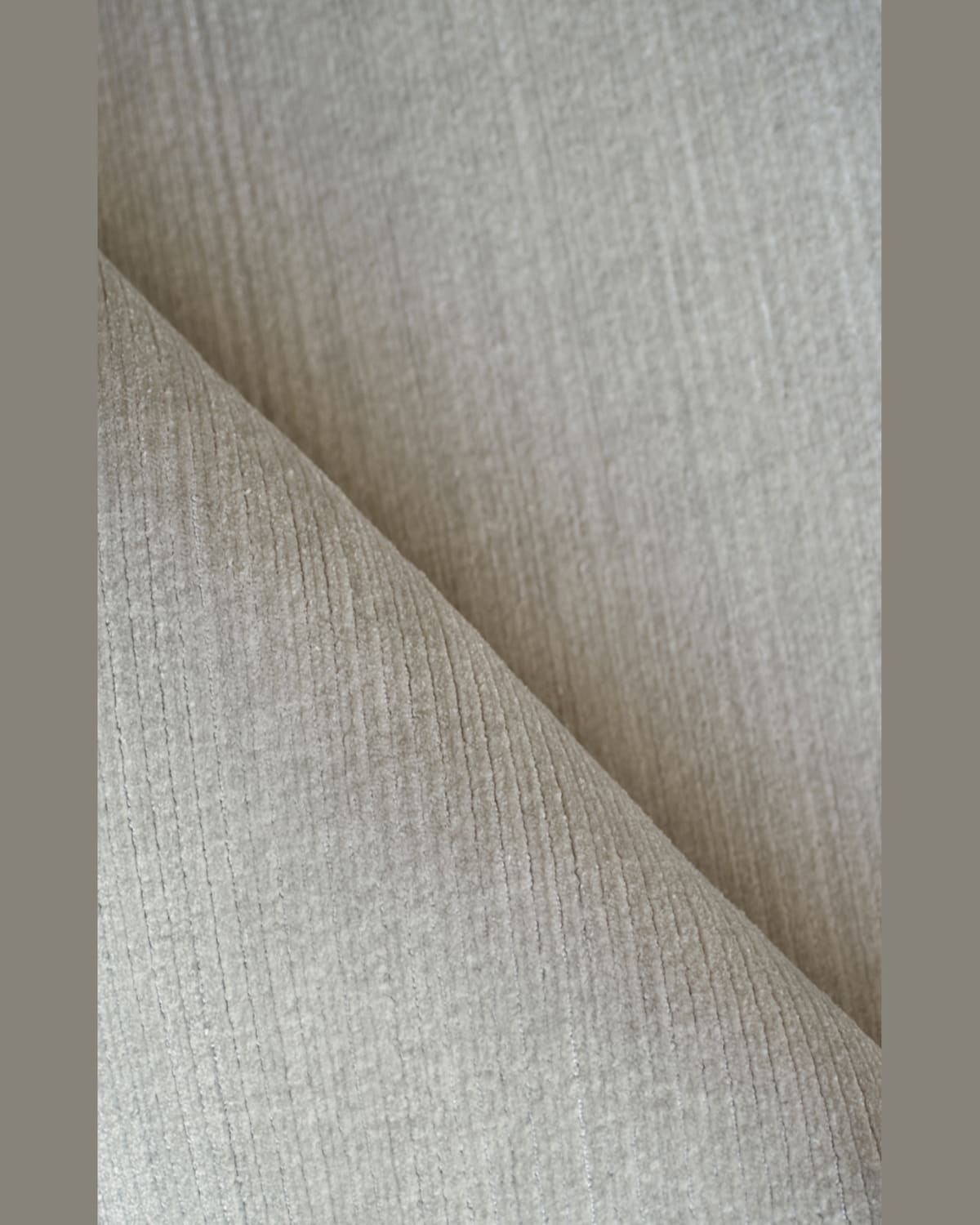 Exquisite Rugs Pavia Hand-loomed Silver Rug, 9' X 12'