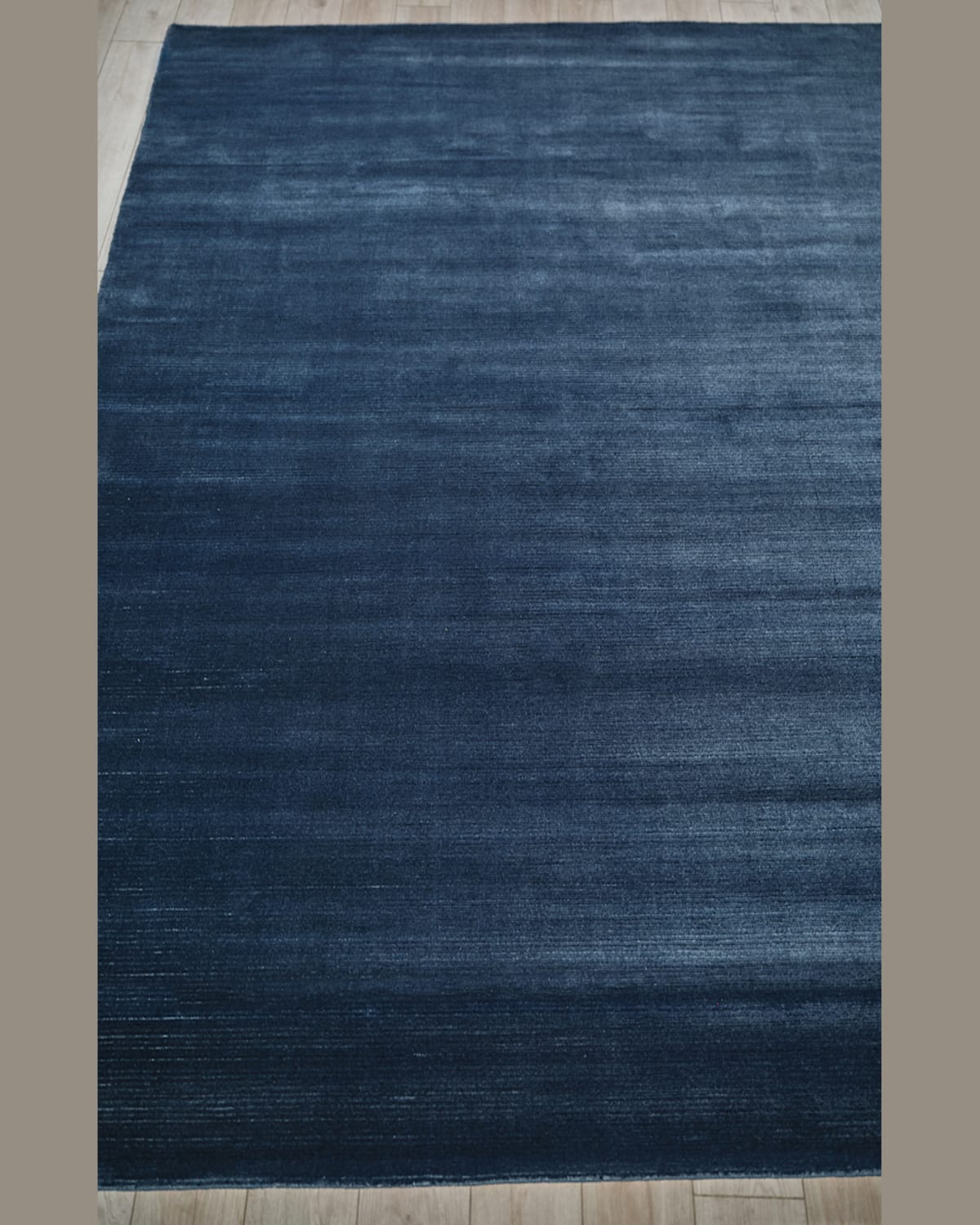 Exquisite Rugs Cabrini Hand-loomed Navy Rug, 10' X 14'