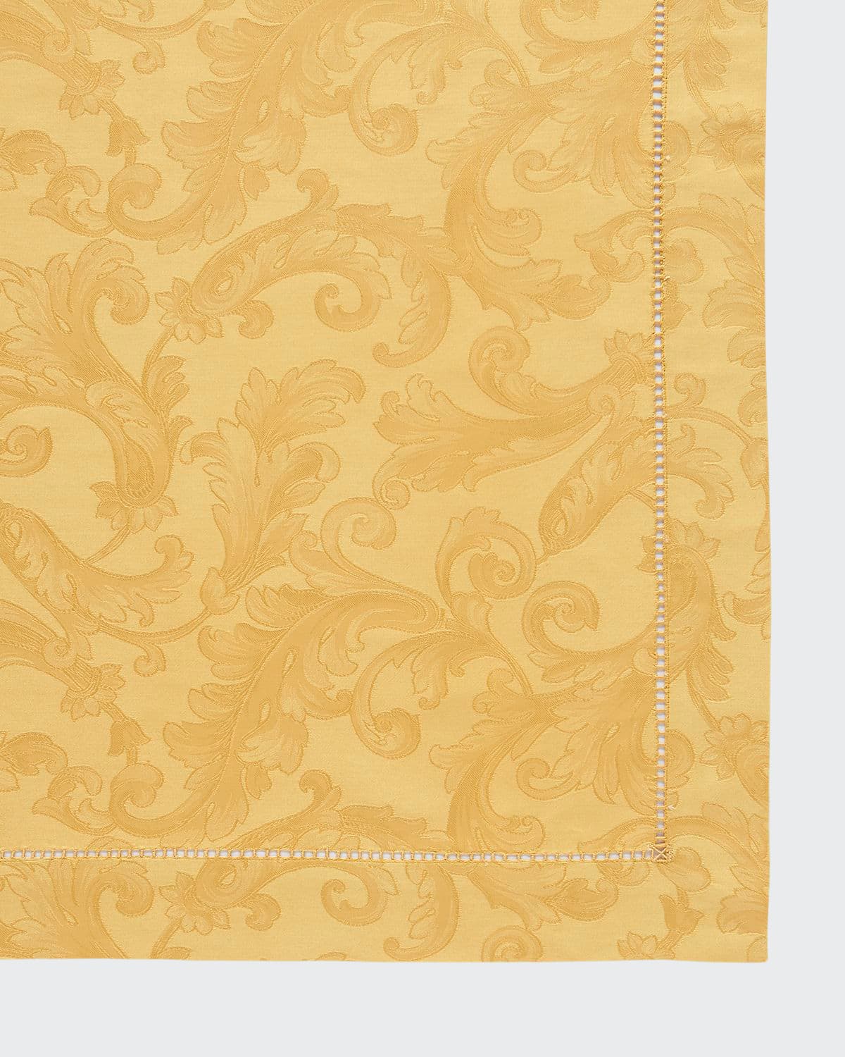 Sferra Plume Jacquard 70" X 144" Tablecloth In Brown