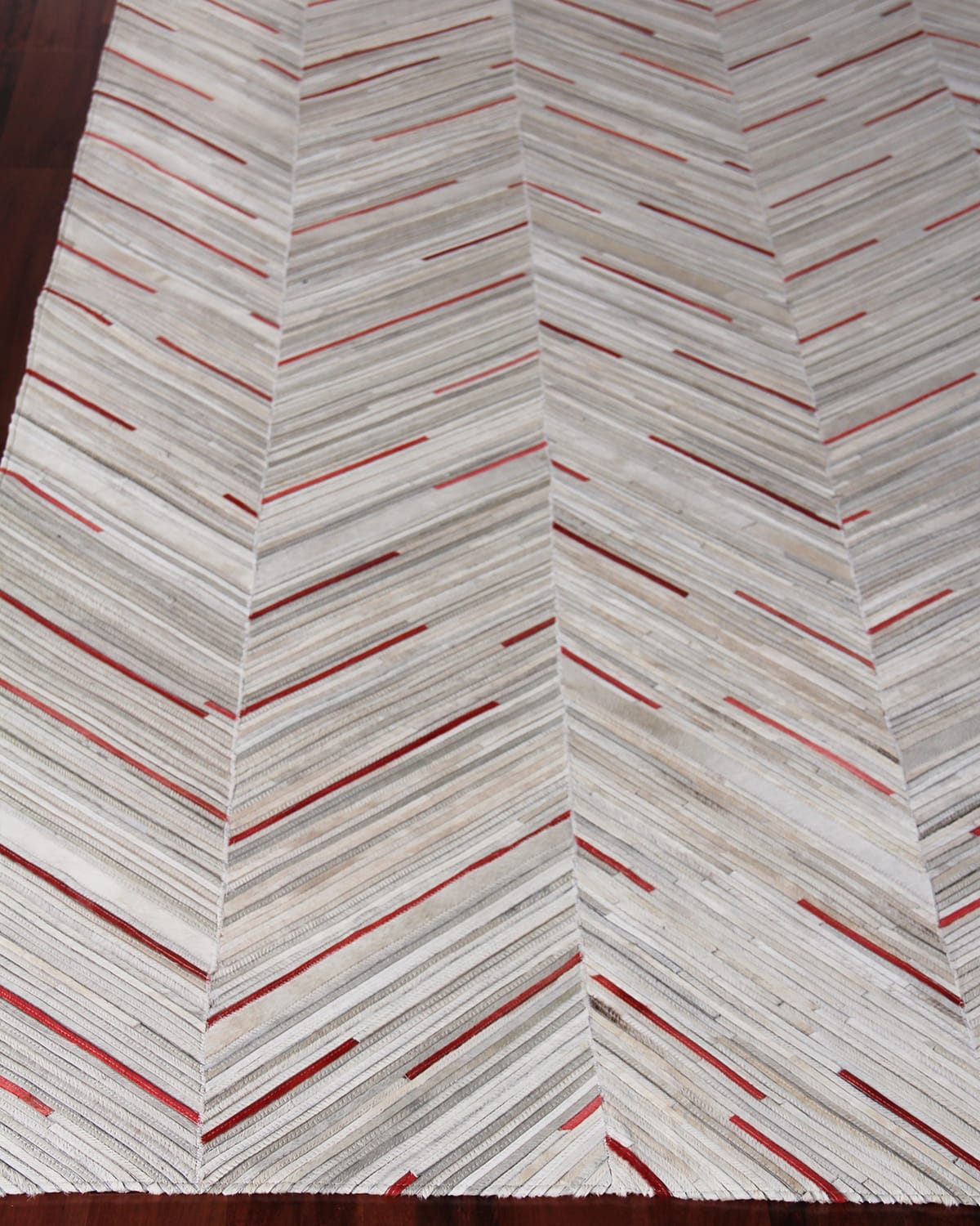 Exquisite Rugs Mirabella Hairhide Rug, 5' X 8'