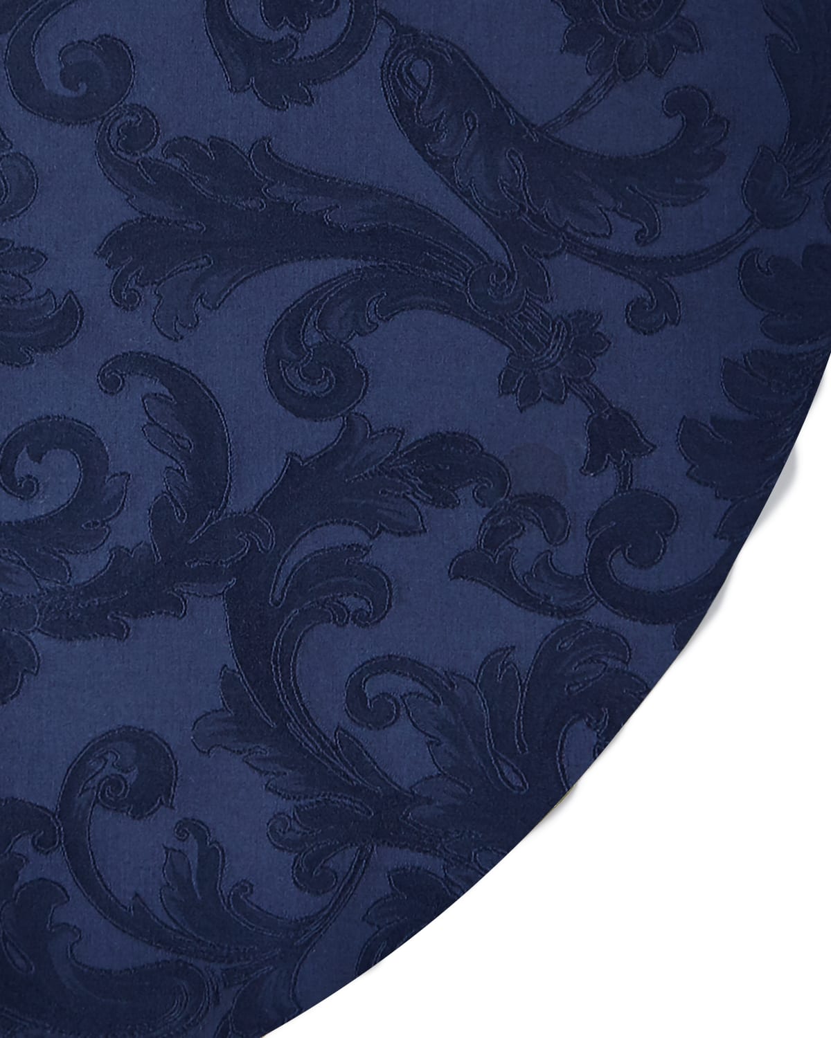 Sferra Acanthus Jacquard Round Tablecloth, 104 "dia In Sapphire