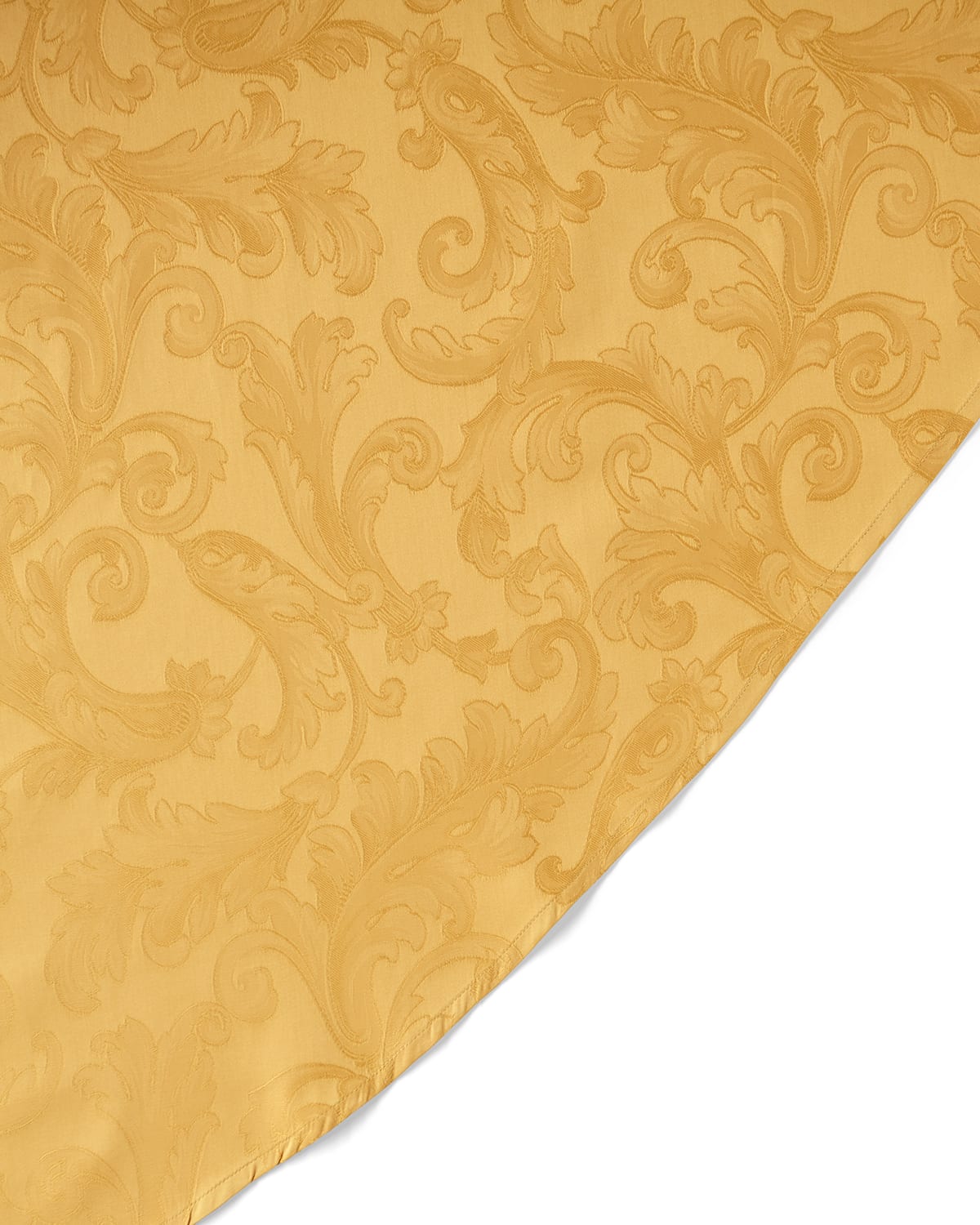 Sferra Plume Jacquard 104" Round Tablecloth In Gold