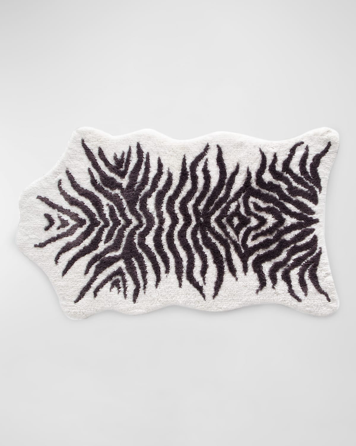 Graccioza Mountain Zebra Bath Rug, 35" X 59" In Black/white