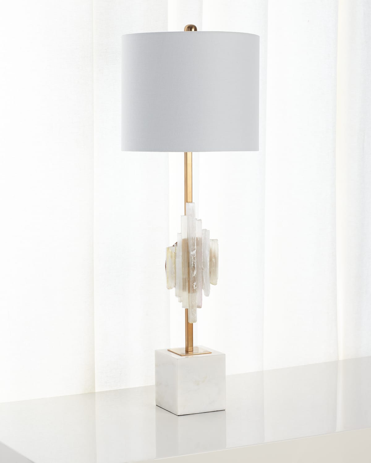 Old World Design Selenite Buffet Lamp In White/gold