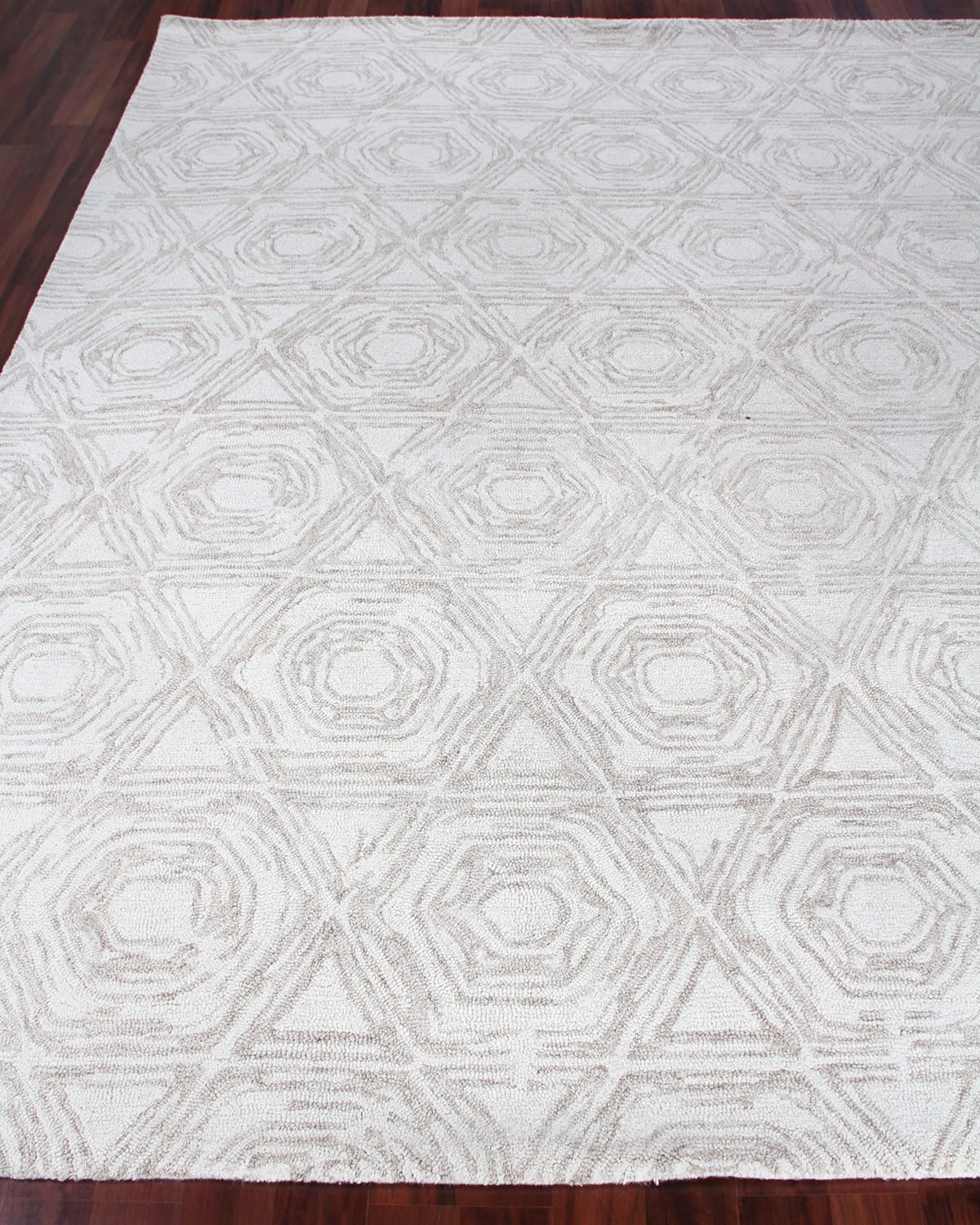 Exquisite Rugs Virginia Hand-tufted Rug, 8' X 10'