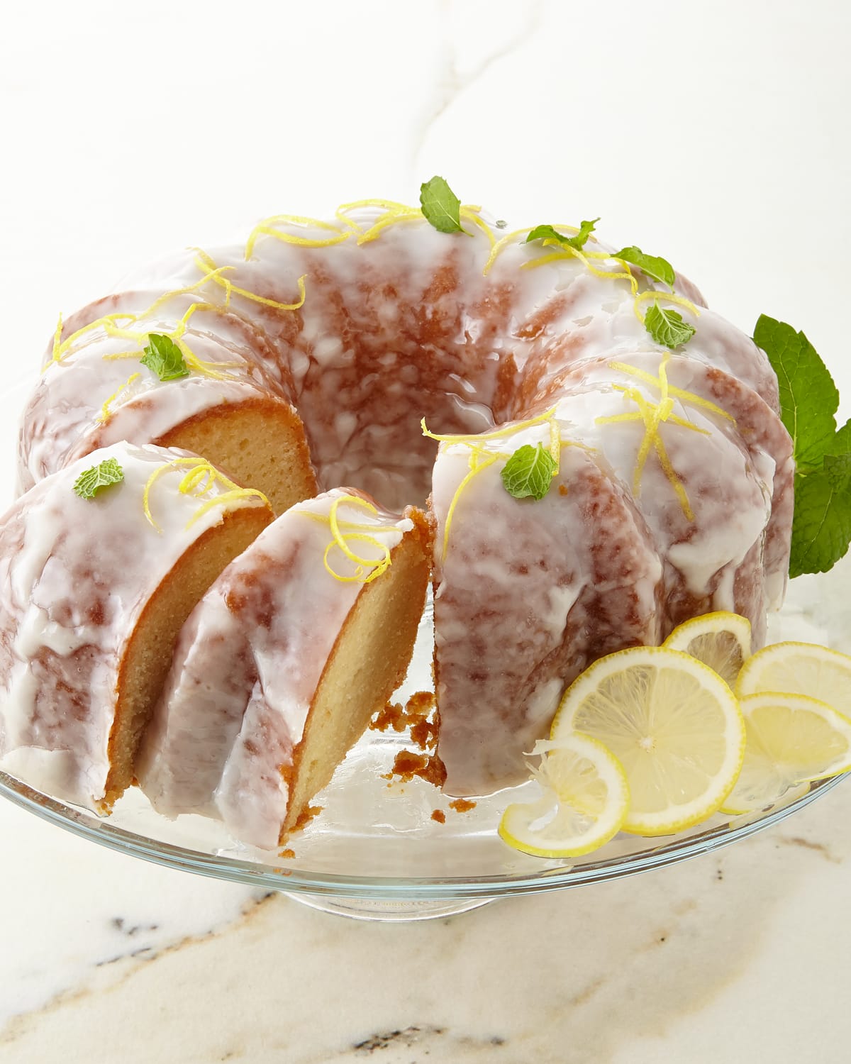 THE YA-HOO BAKING COMPANY LEMON BUNDT CAKE, FOR 16-20 PEOPLE 