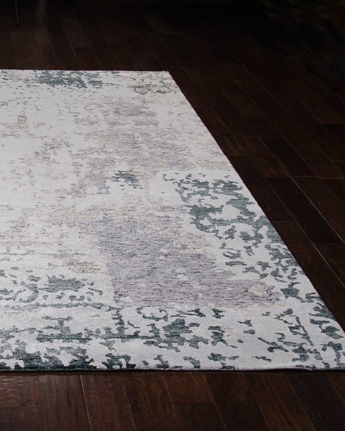 Nourison Silk Shadows Sha16 Area Rug, 2'3" X 8' In Silver/gray