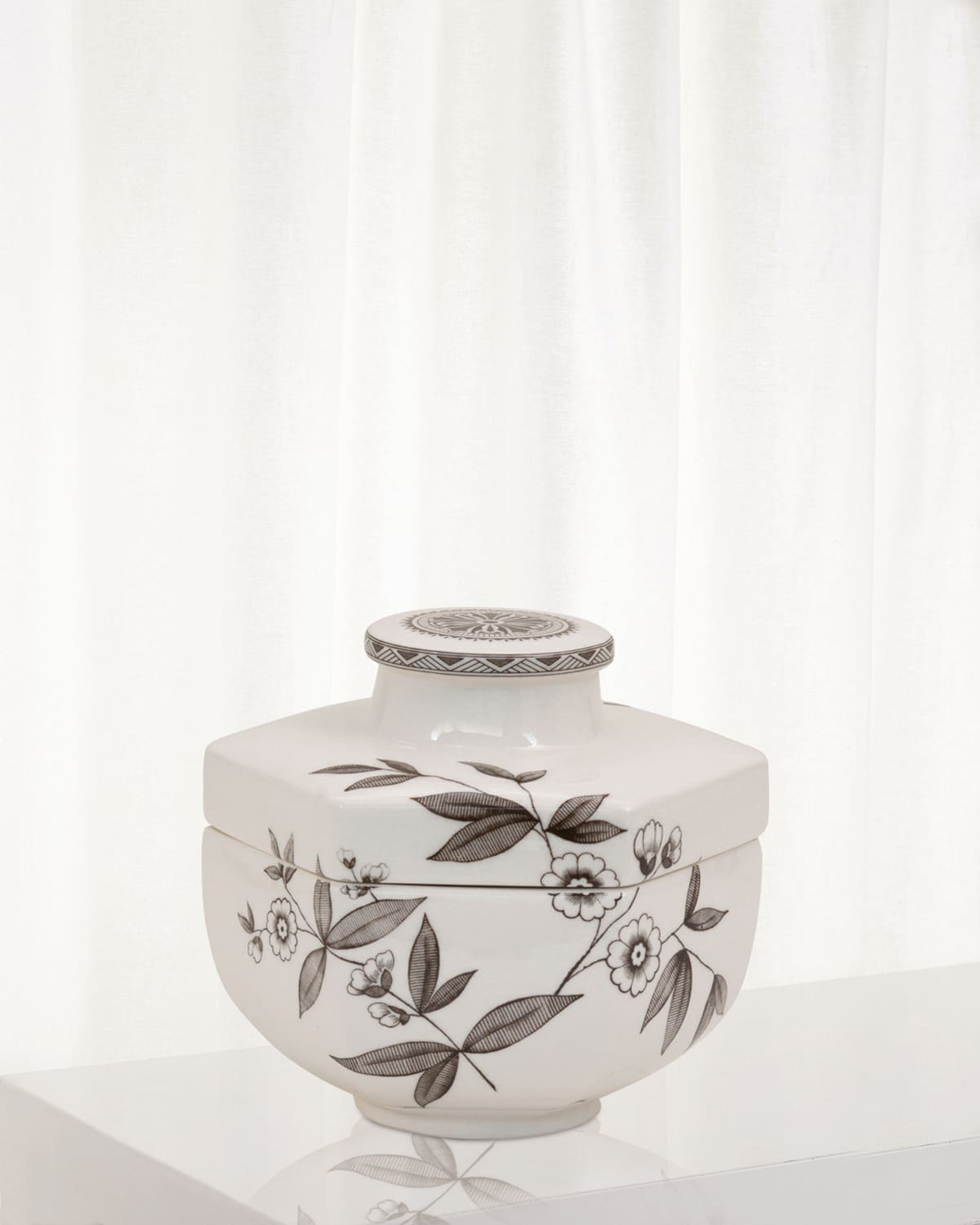 Port 68 Temba Box, Brown In Brown/white
