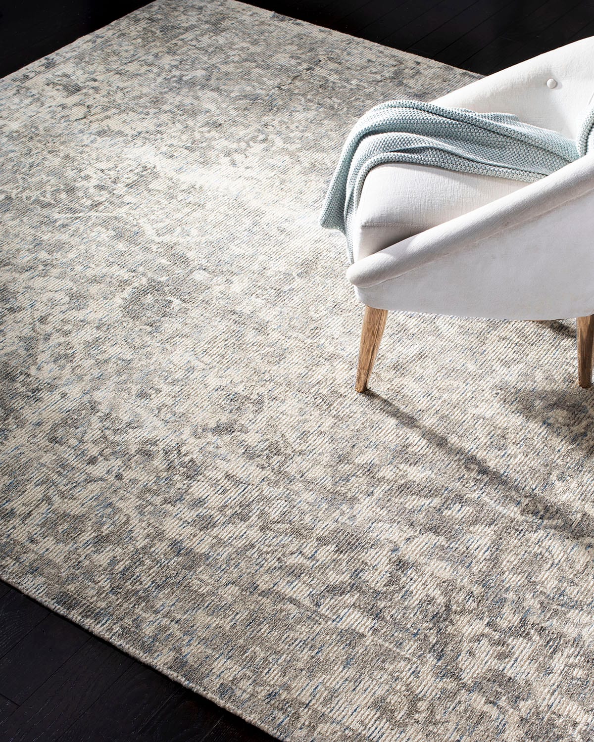 Safavieh Freja Loom-knotted Rug, 6' X 9'