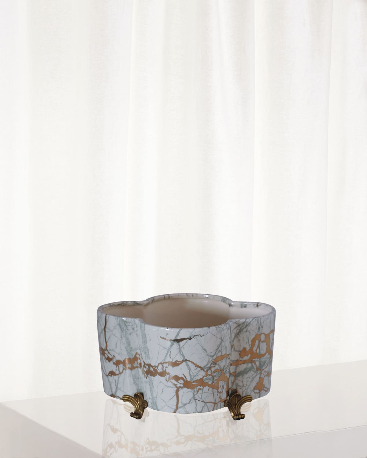 Port 68 Giovanni Quatrefoil Planter In Multi