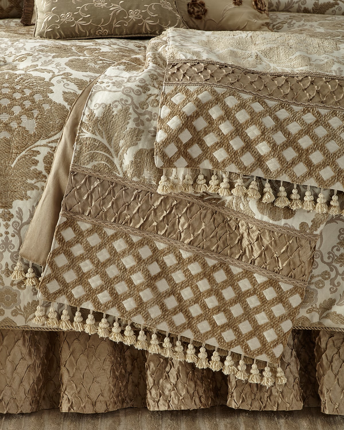 Austin Horn Collection Everleigh Throw In Taupe