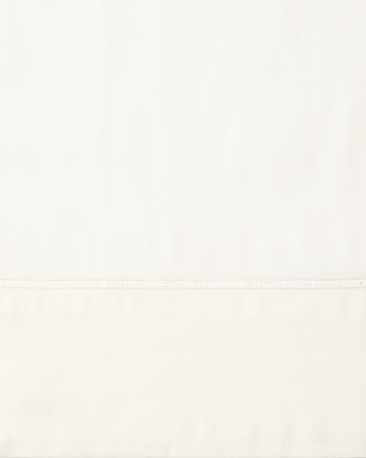 Donna Karan Home Silk Indulgence Queen Fitted Sheet In Ivory