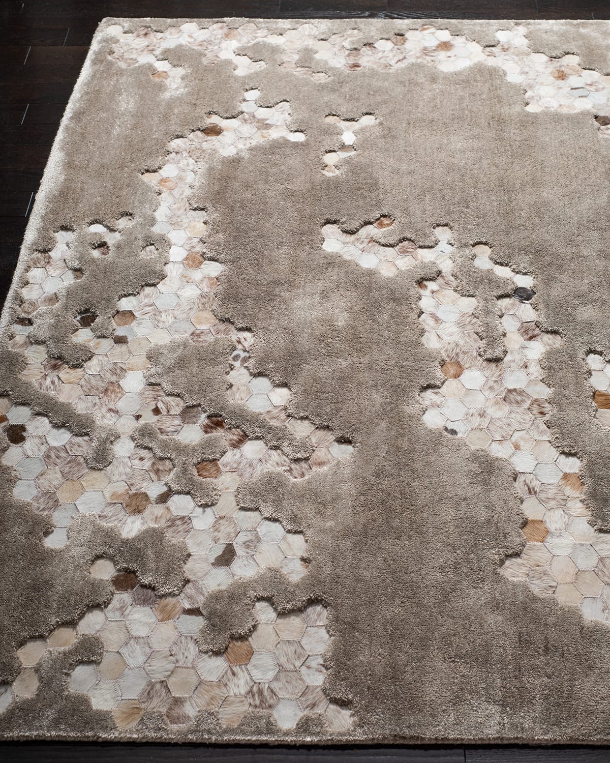 Shop Safavieh Derek Hand-tufted Rug, 4' X 6' In Taupe