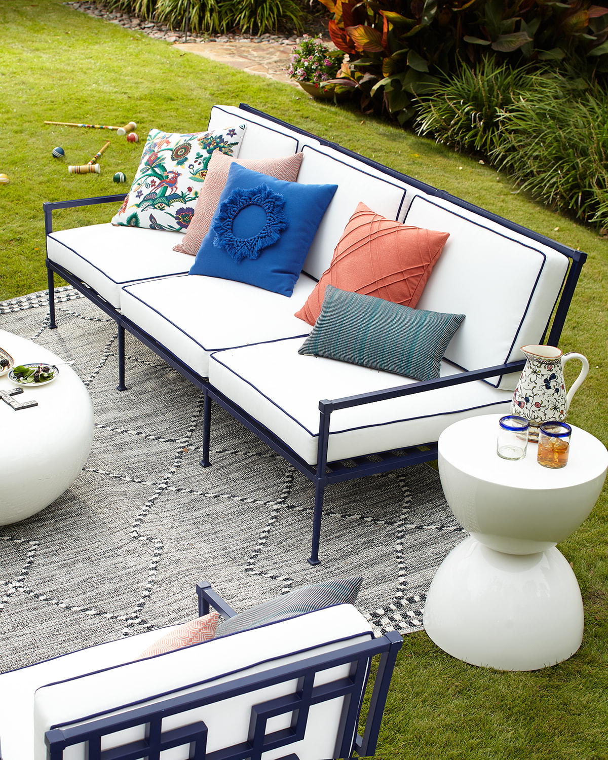Neiman Marcus Hampton 3-seater Sofa In Navywht