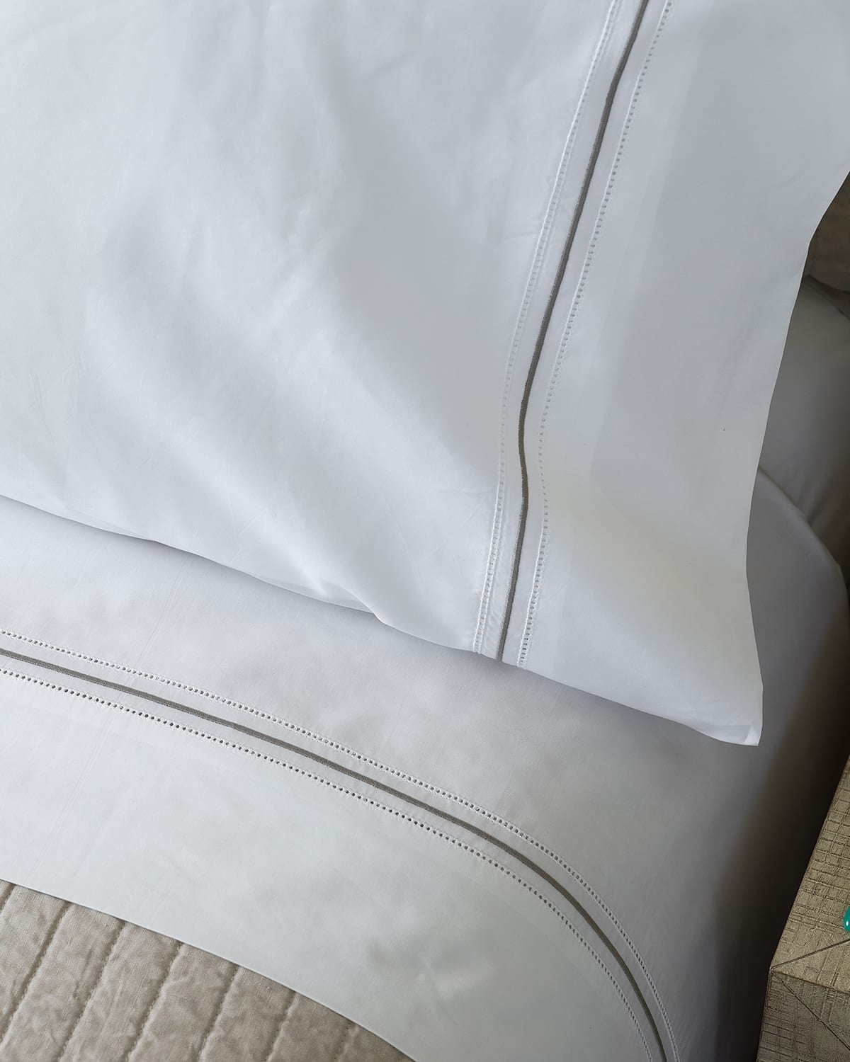 Lili Alessandra Dana 300-thread Count Queen Sheet Set In White/raffia