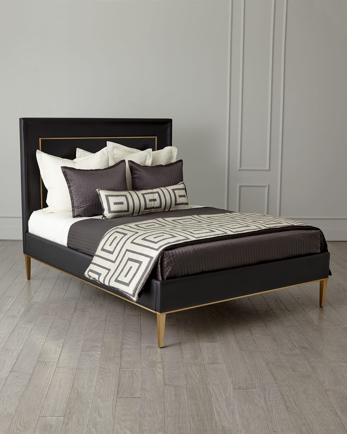 Global Views Ellipse Queen Bed