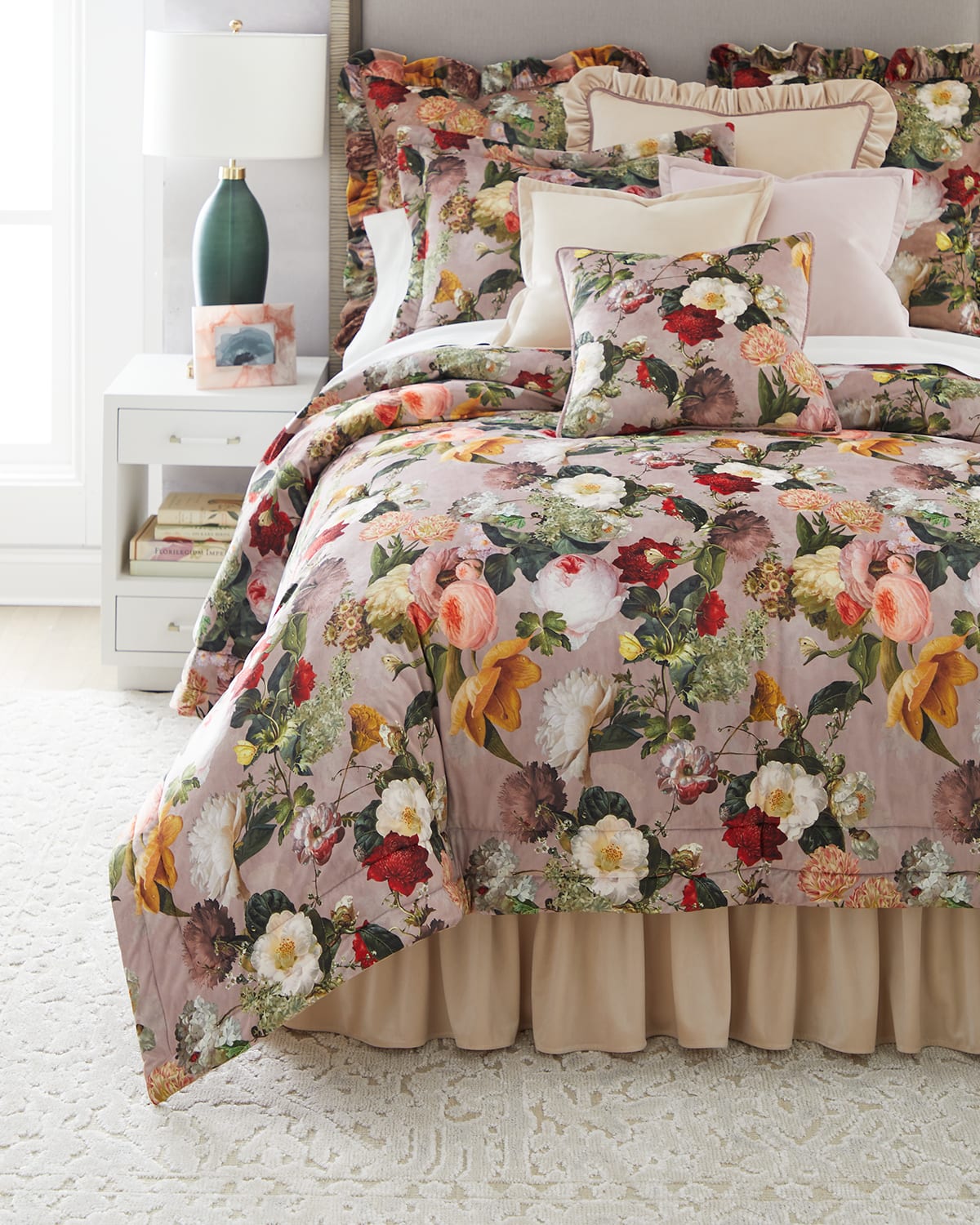 Austin Horn Collection Thalia 3-piece Queen Comforter Set, Blush