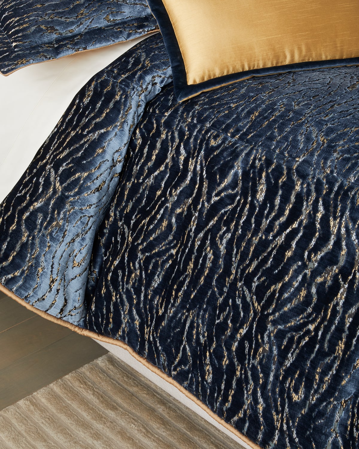 Olivia Quido Safari 3-piece Queen Comforter Set In Blue