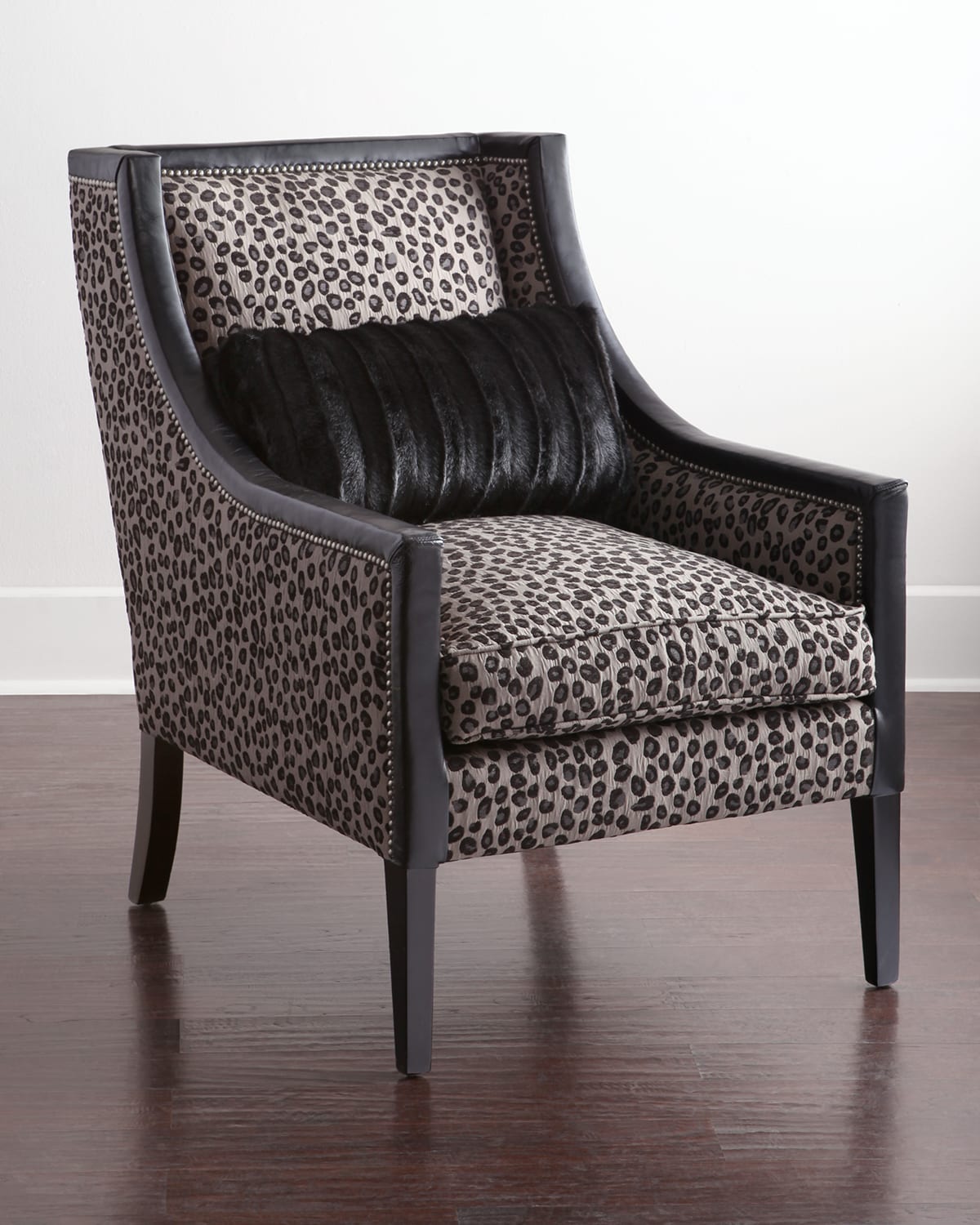 Old Hickory Tannery Milani Cheetah Chair In Gray Cheetah