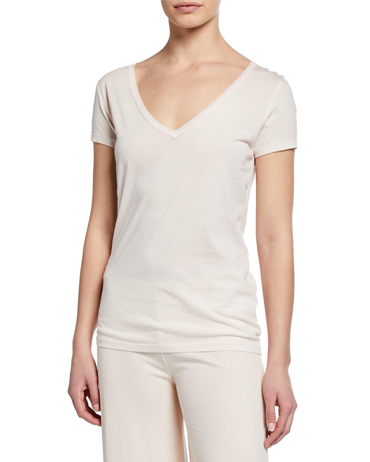 Skin Easy V-neck Tee In Light Pink