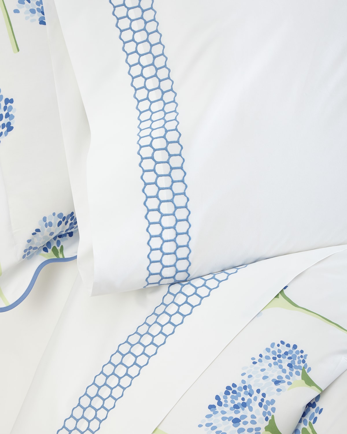 Matouk Two Standard Liana 520 Thread Count Pillowcases In Ocean