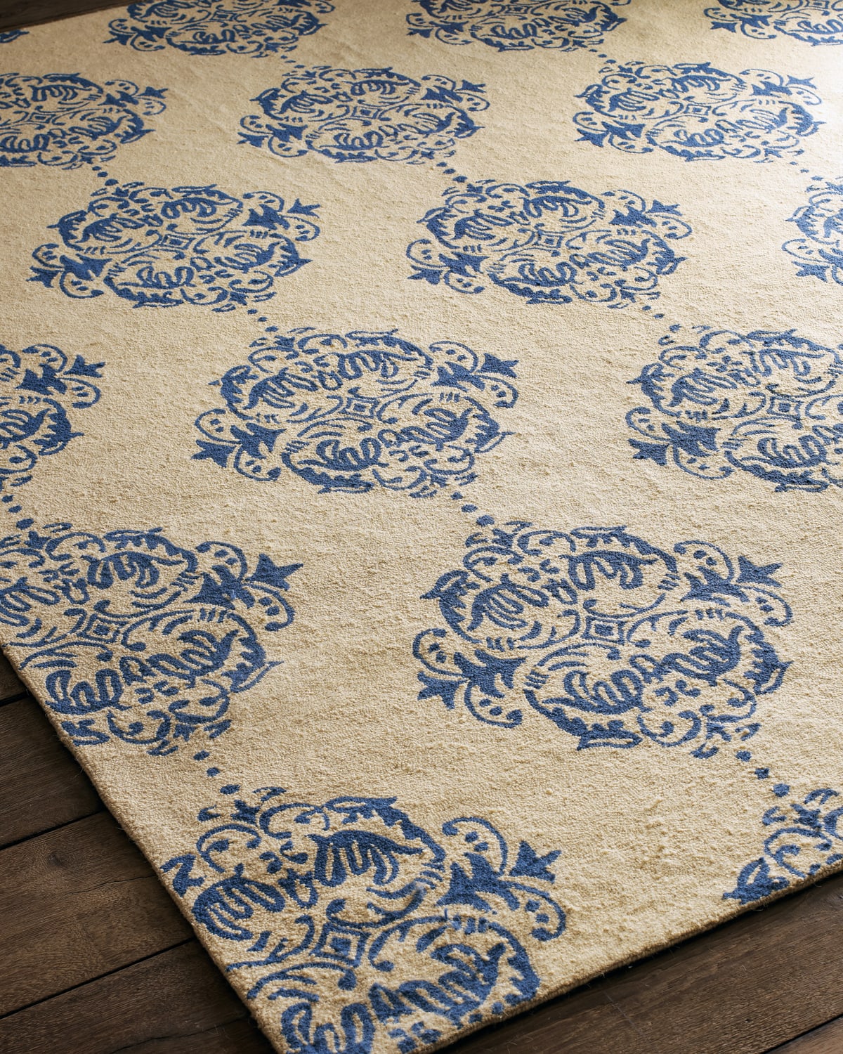 Safavieh Blue Medallions Rug, 9' X 12'