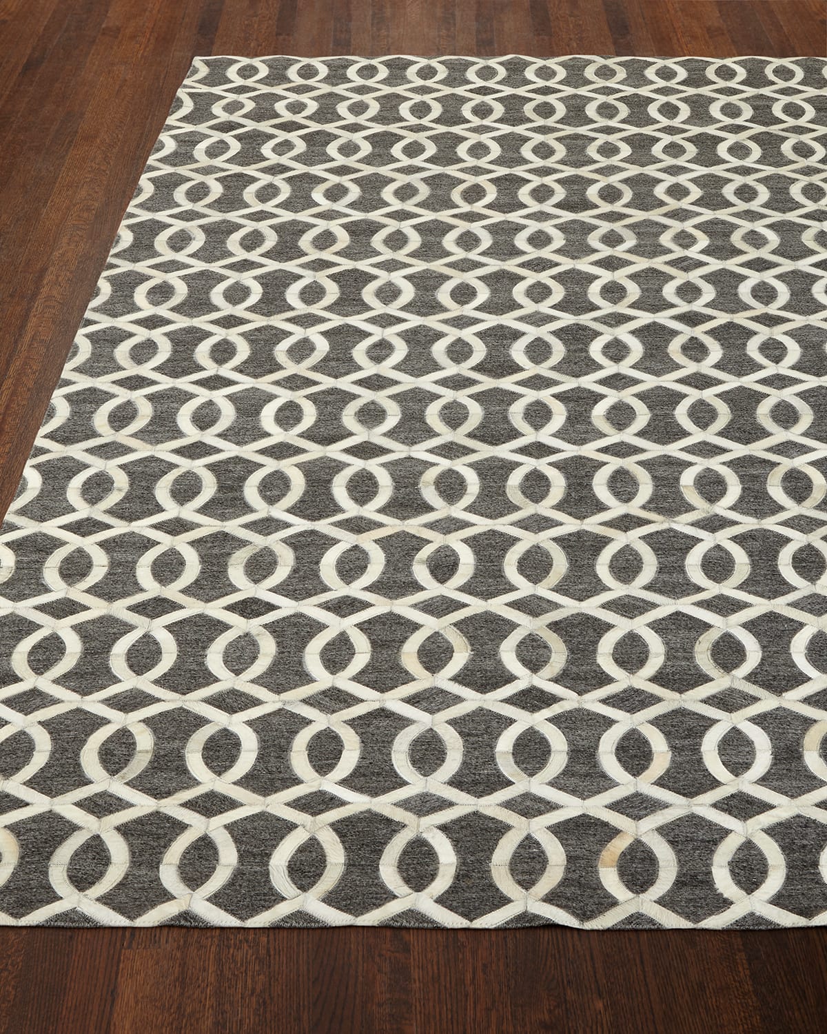 Exquisite Rugs Windrose Hairhide Rug, 5' X 8'