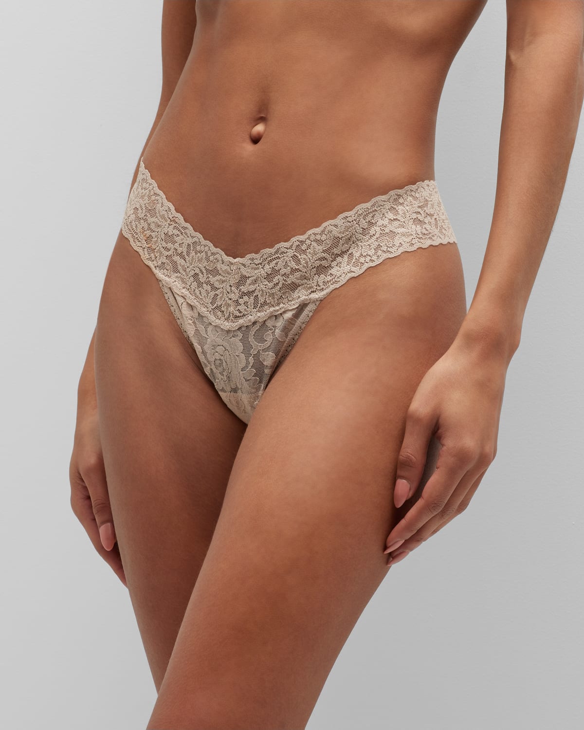 Hanky Panky Rolled Low-rise Lace Thong In Chai