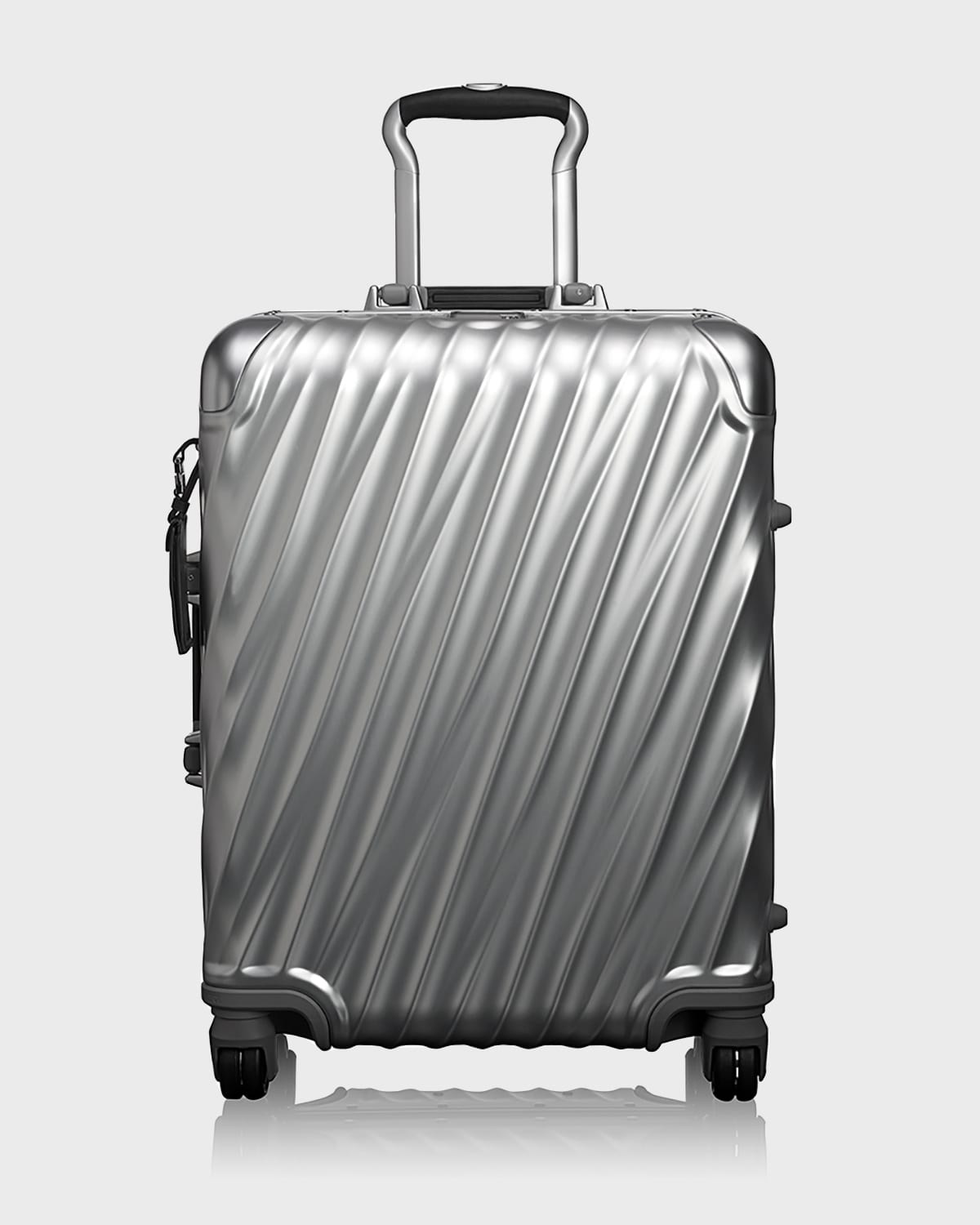 Tumi 19 Degree Aluminum Continental Carry-on Luggage In Silver