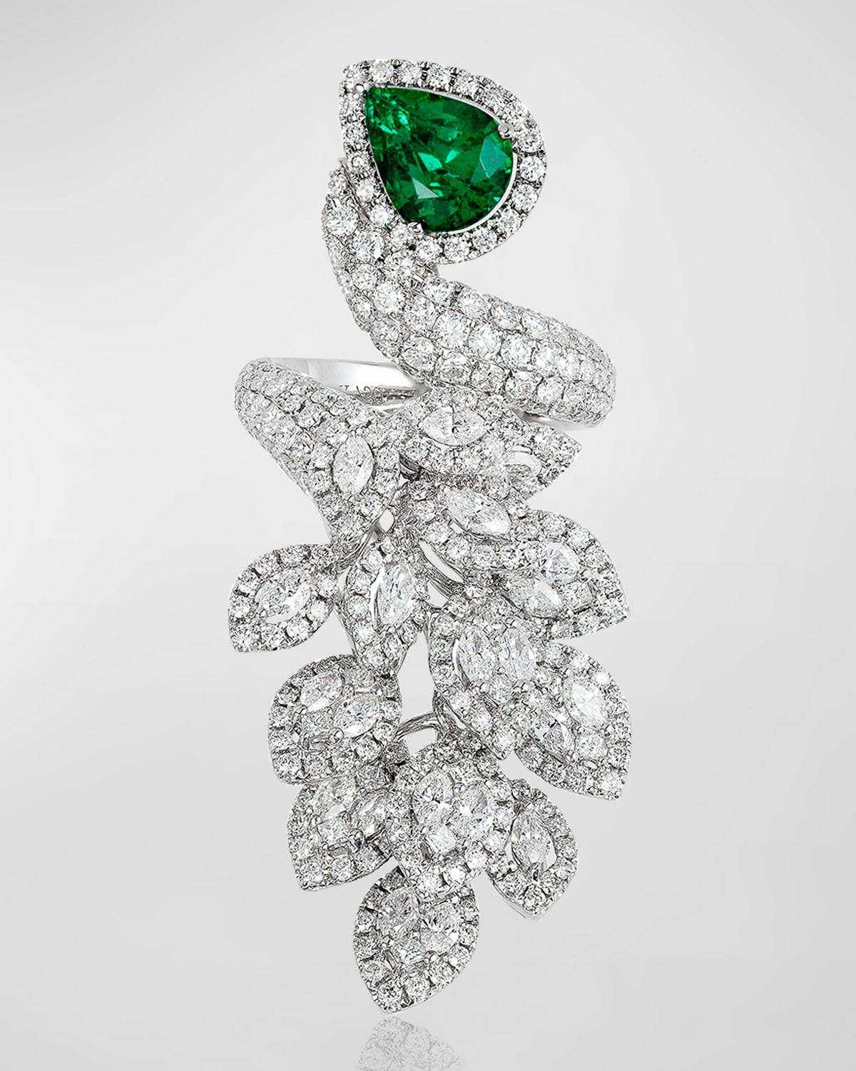 White Gold Pear Emerald Ring with Diamonds