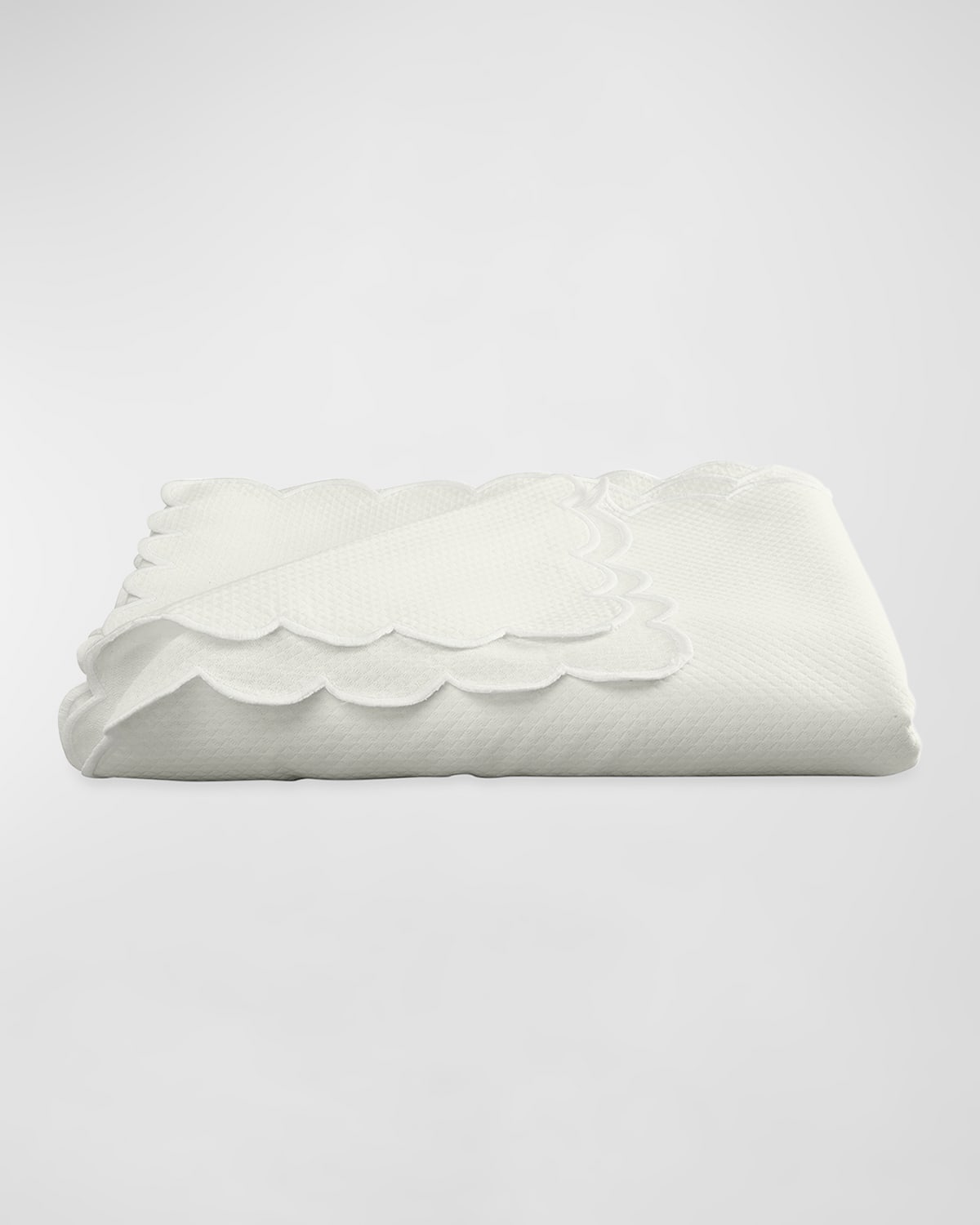 Matouk Savannah Gardens Tablecloth, 68 X 144 Oblong