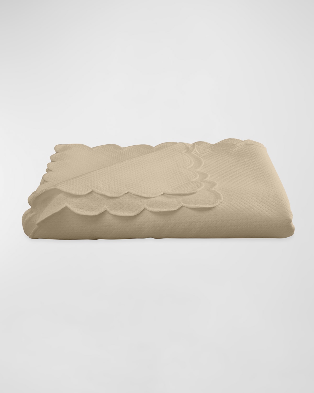 Matouk Savannah Tablecloth, 68" X 90" In Linen