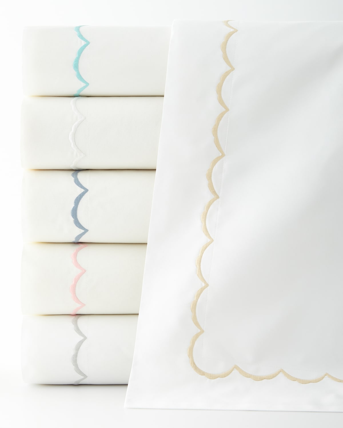 Matouk Scallop Embroidered 350 Thread Count Flat Sheet, Queen In Champagne