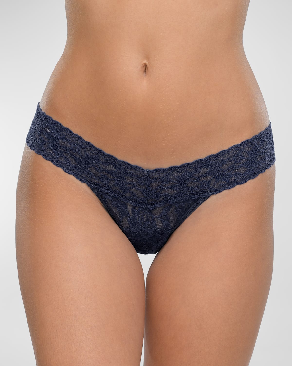 Hanky Panky Signature Lace Low-Rise Thong