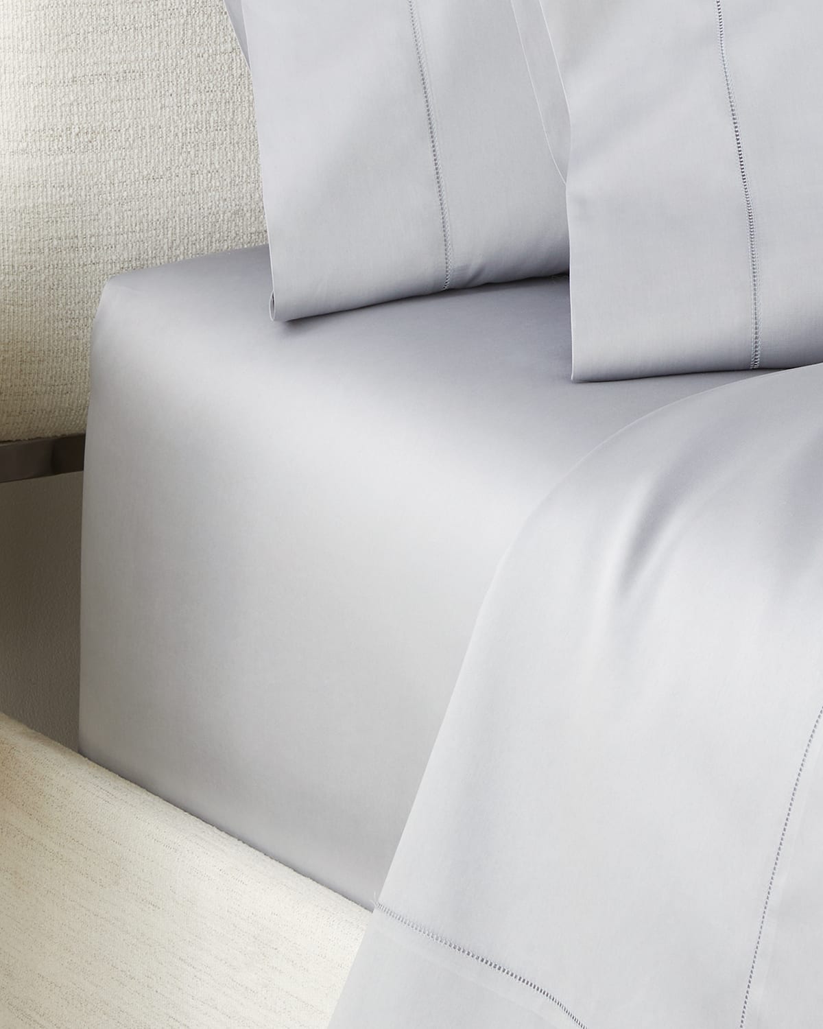 Sferra Queen Classic Sateen 590 Thread Count Fitted Sheet In Slate