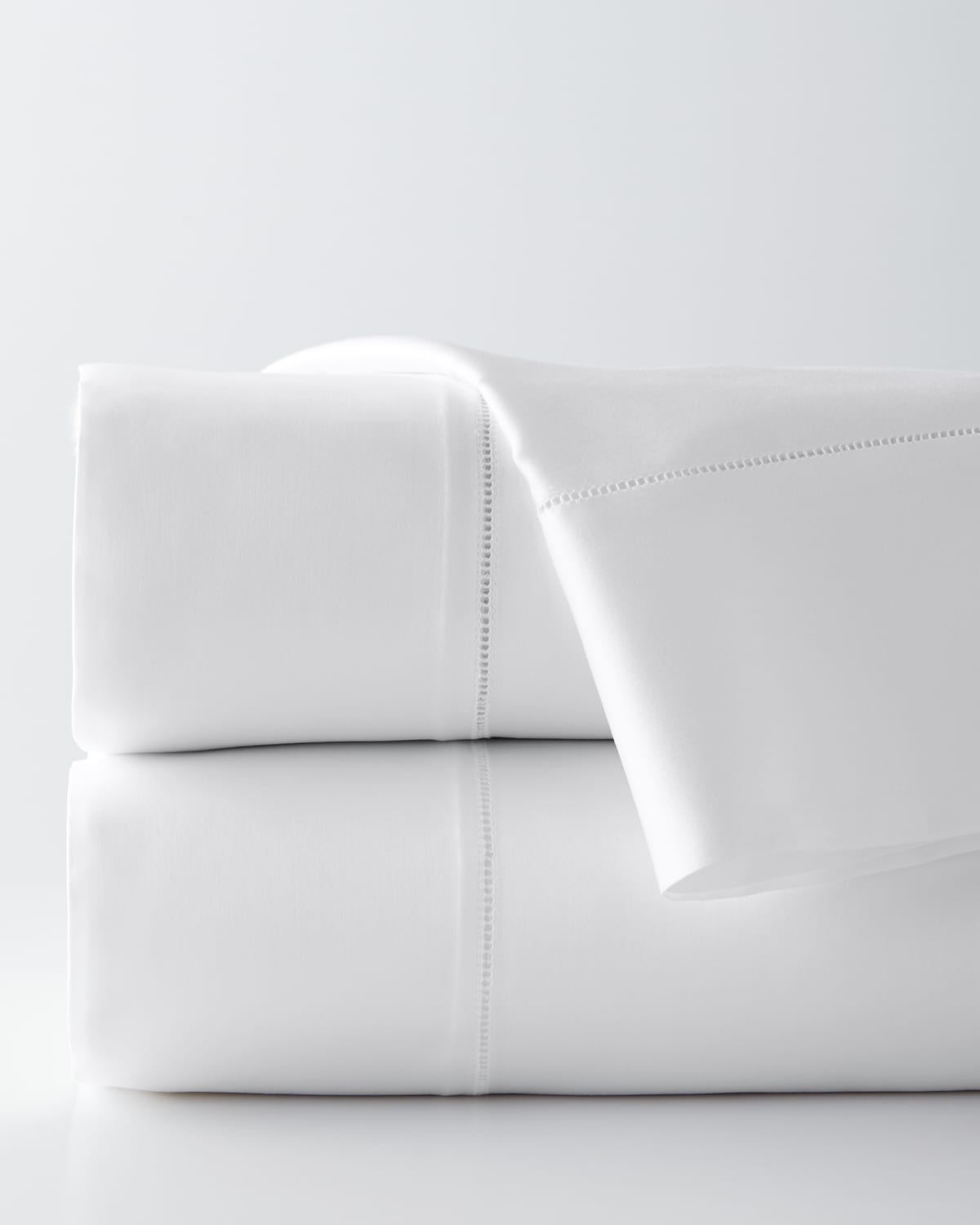 Sferra Two Standard Giza 45 Sateen Pillowcases In White