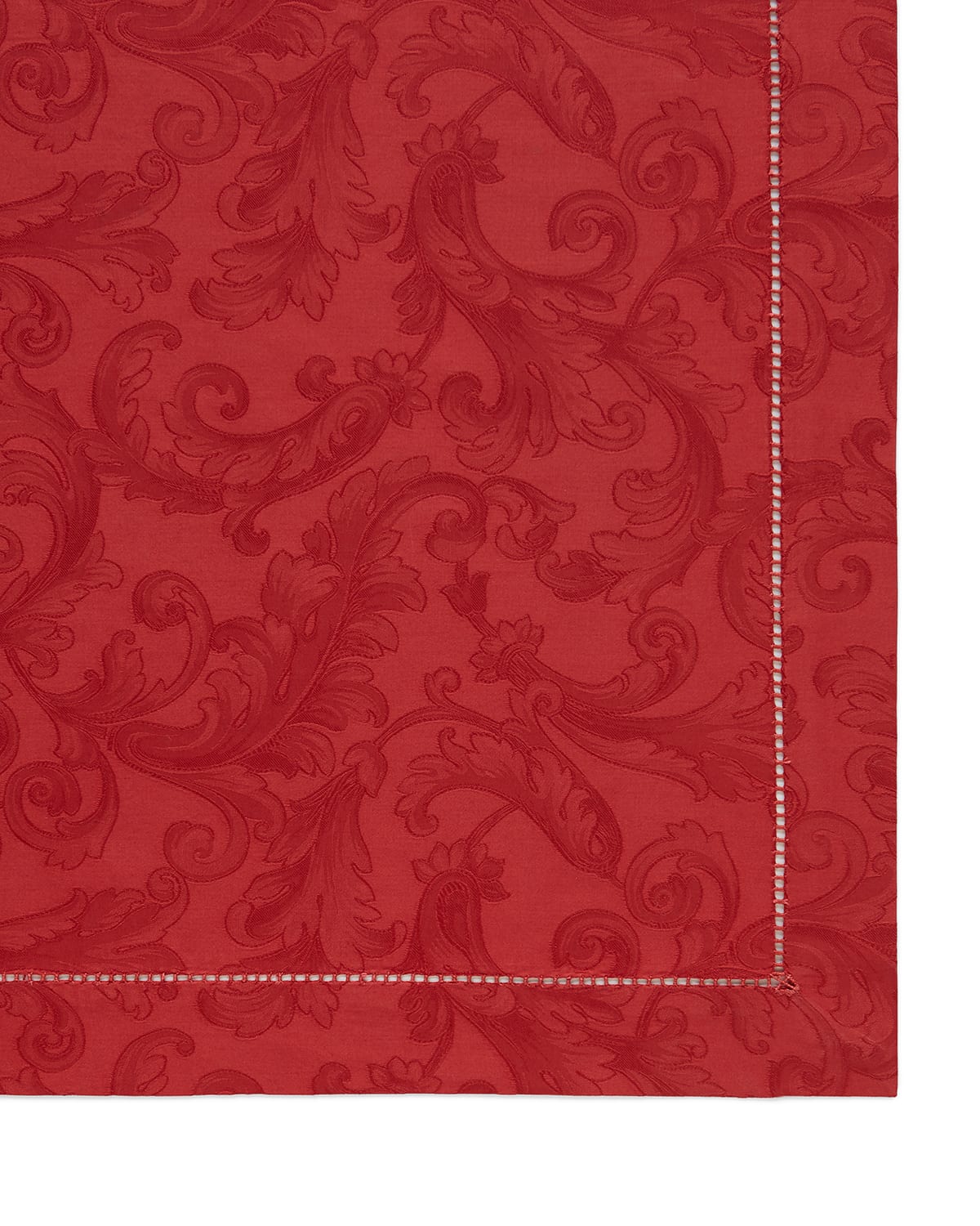 Sferra Acanthus Jacquard Tablecloth 70" X 162" In Garnet